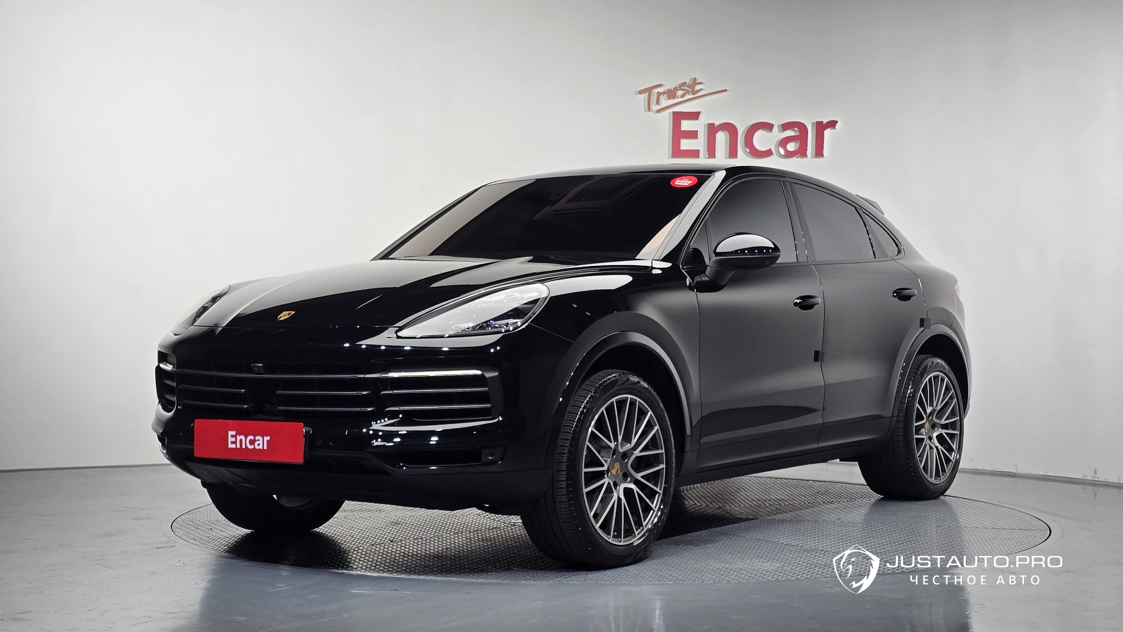 Автомобиль Porsche Cayenne
