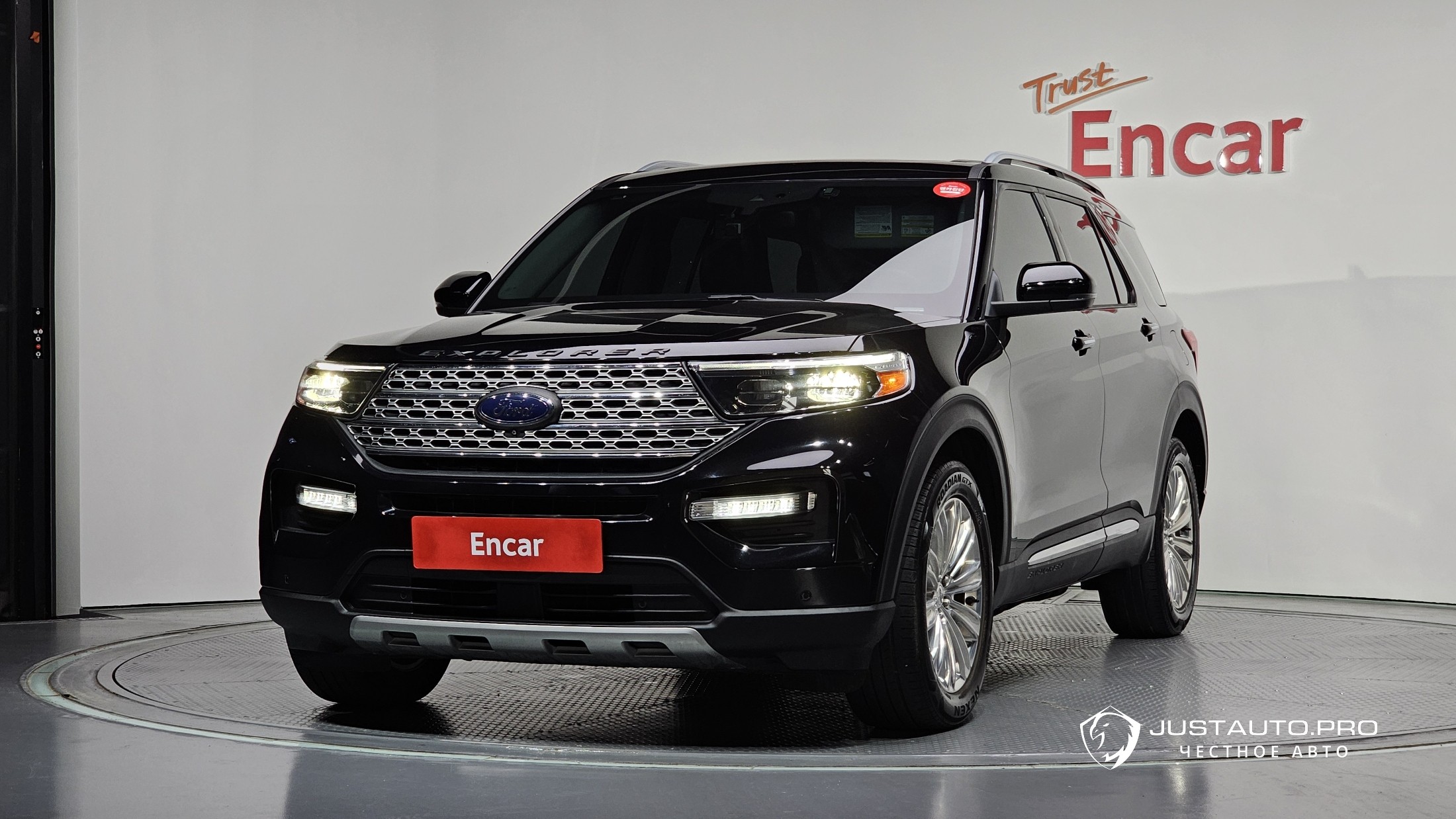 Автомобиль Ford Explorer