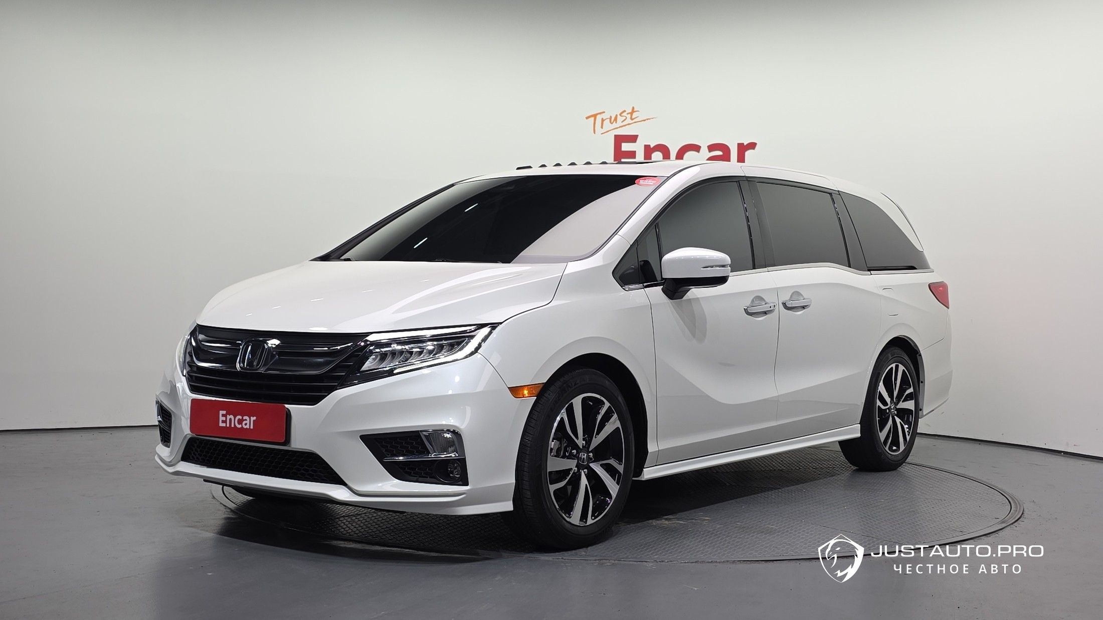 Автомобиль Honda Odyssey