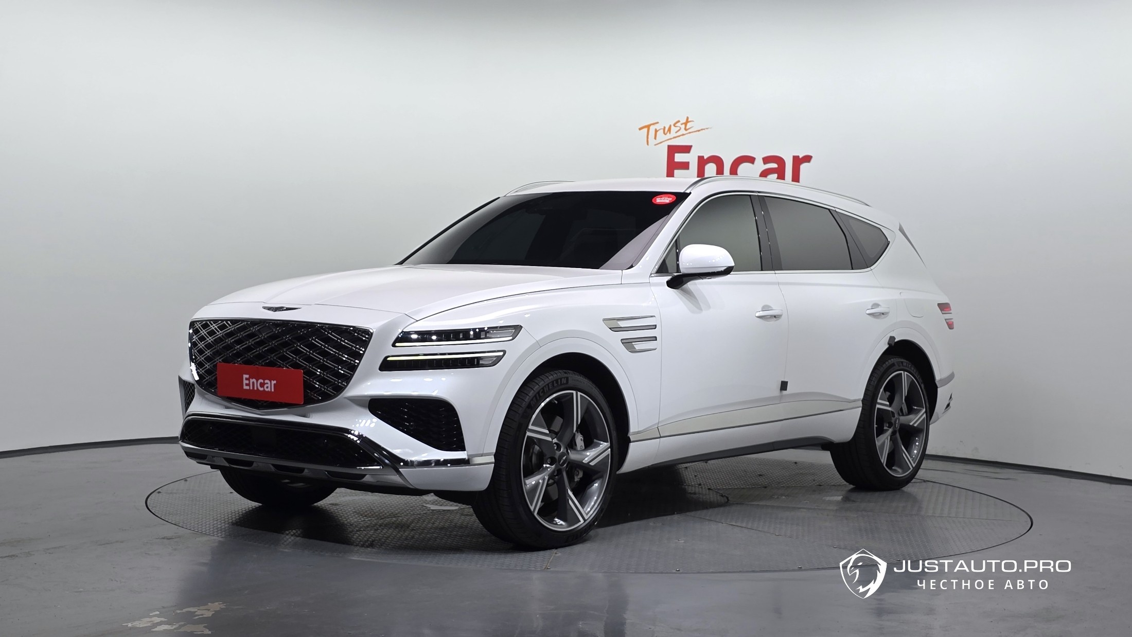 Автомобиль Genesis GV80