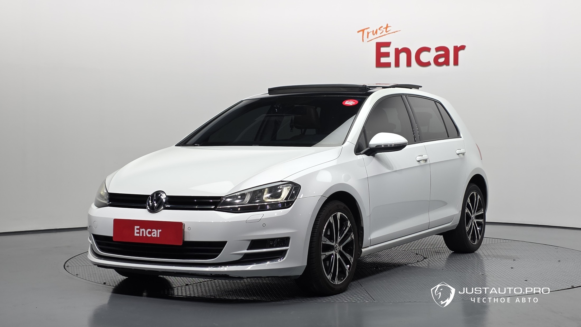 Автомобиль Volkswagen Golf