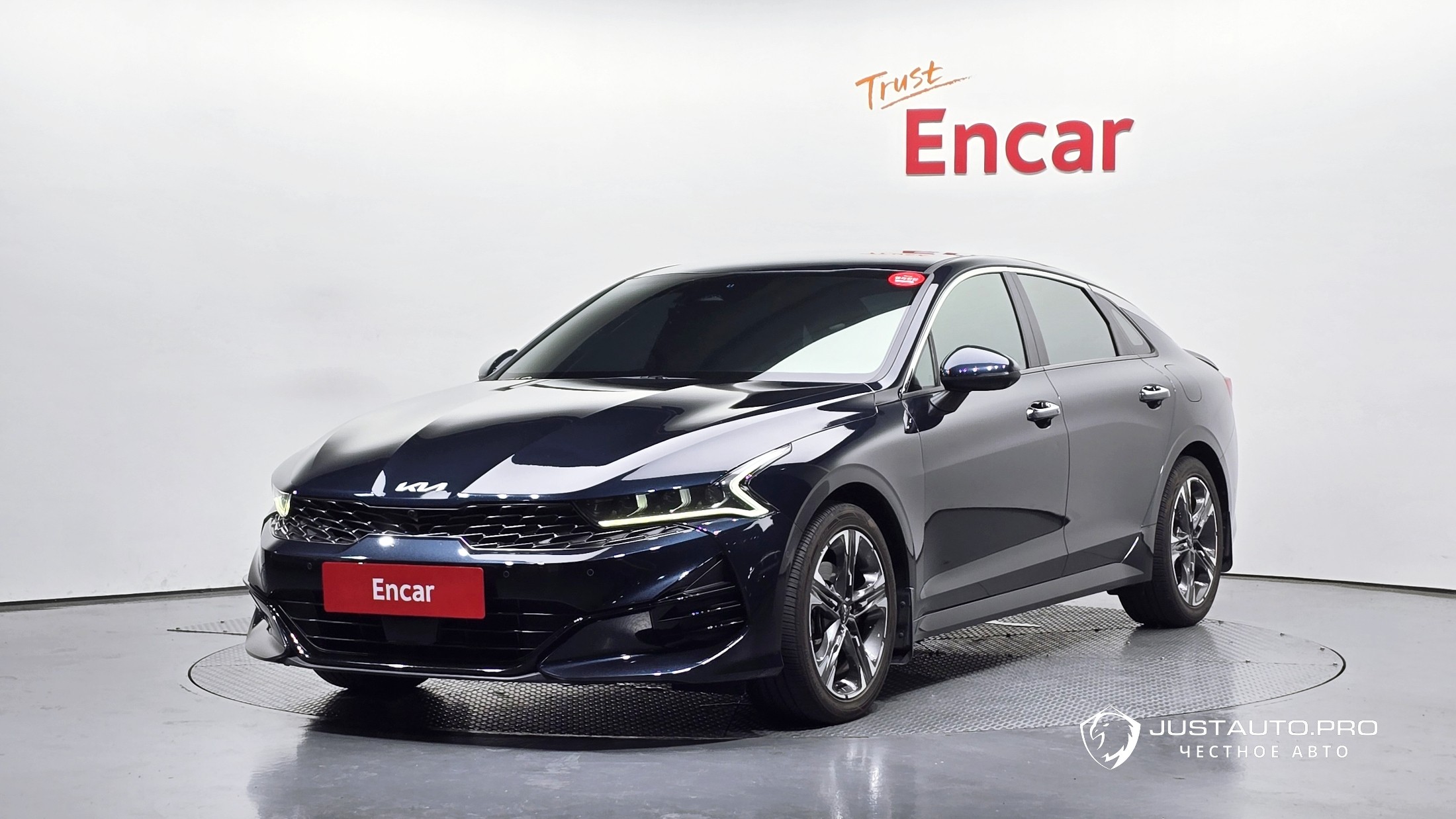 Автомобиль Kia K5