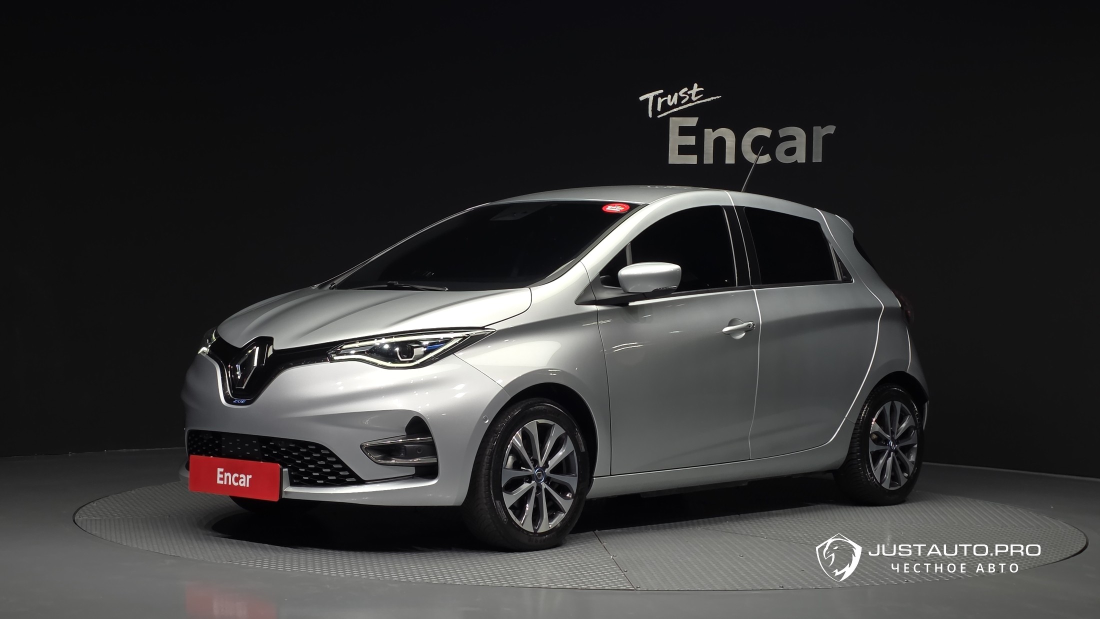Автомобиль Renault-KoreaSamsung Zoe