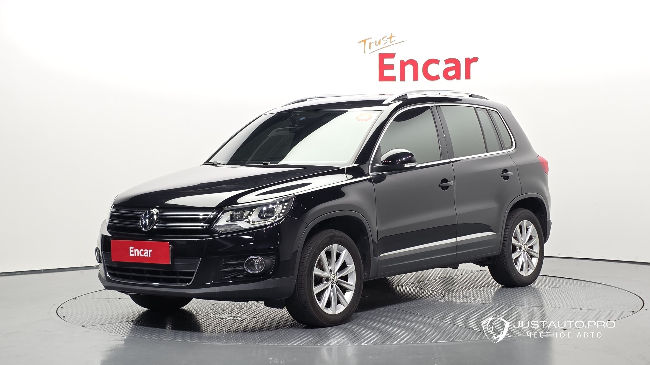 Автомобиль Volkswagen Tiguan