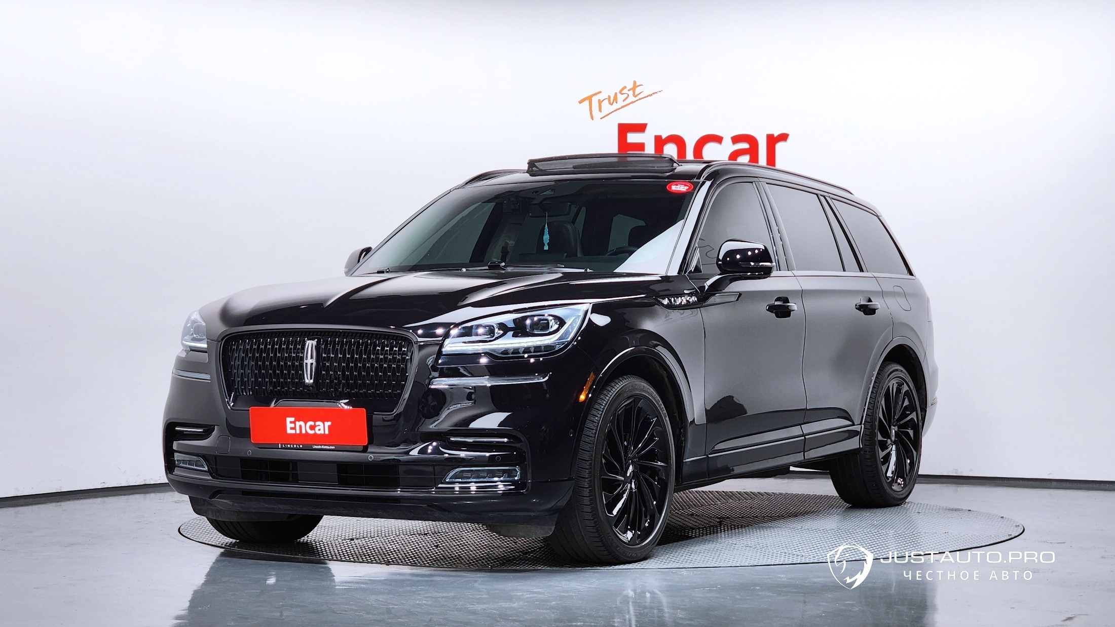 Автомобиль Lincoln Aviator