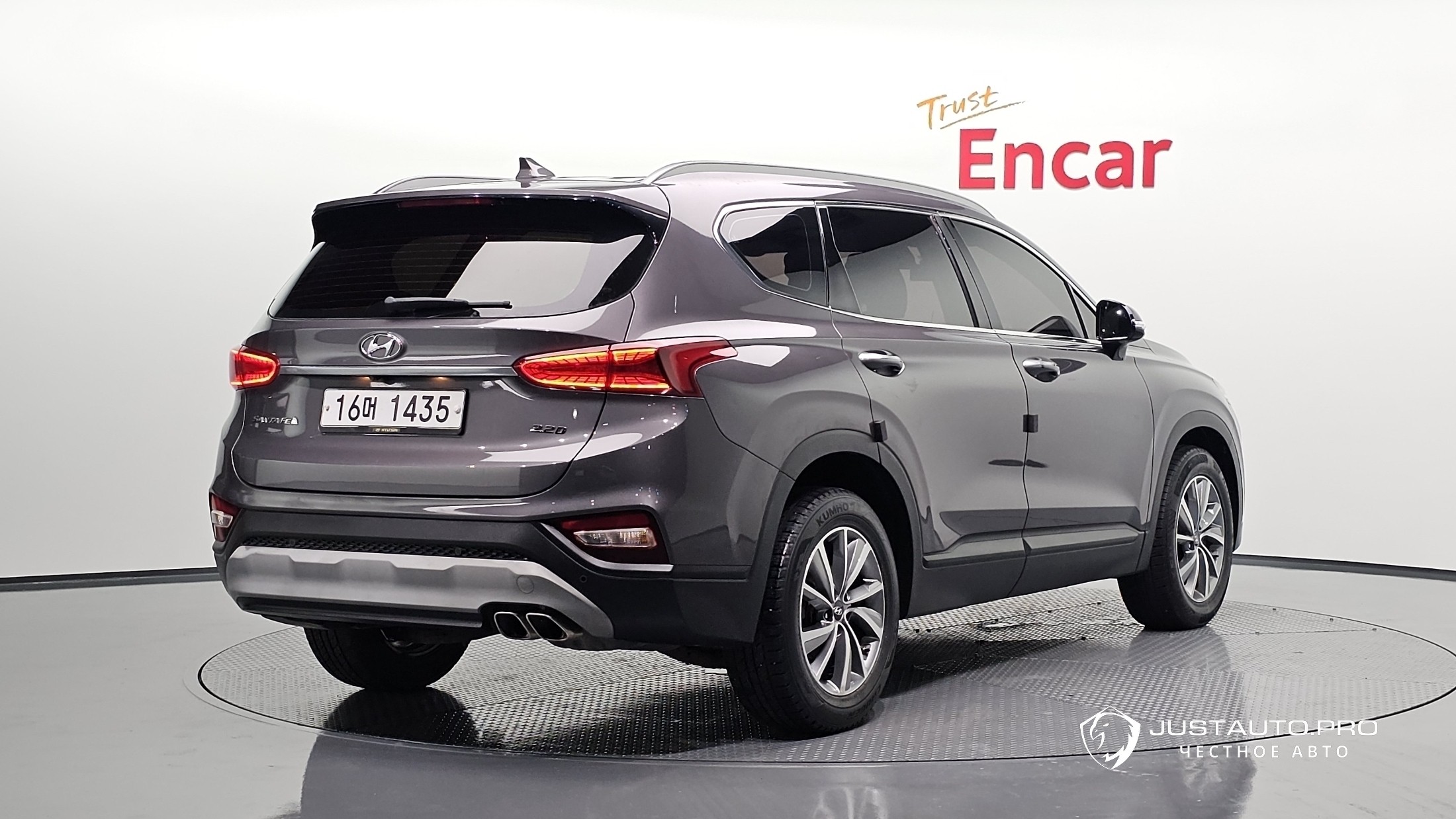 Автомобиль Hyundai Santafe