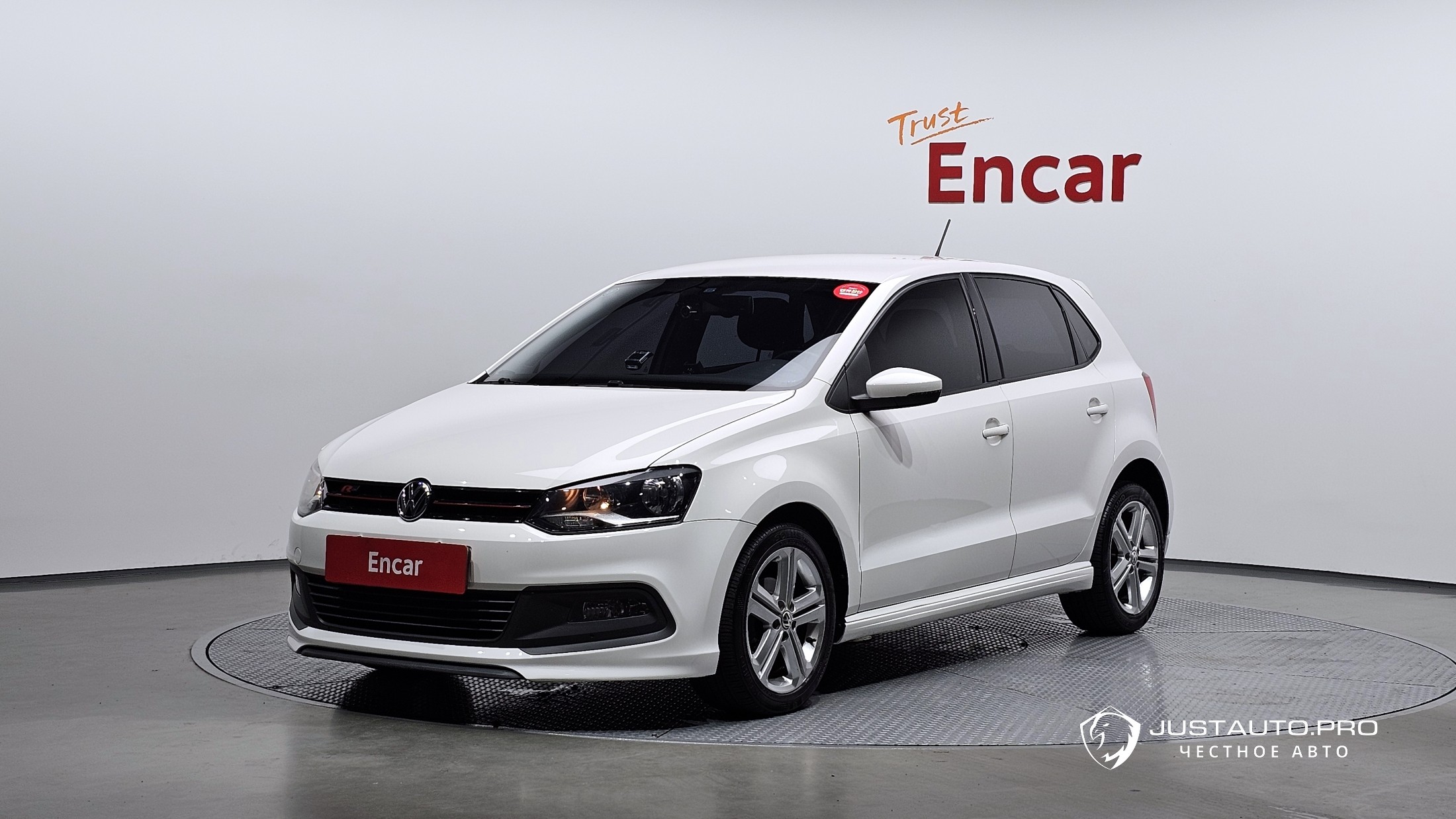 Автомобиль Volkswagen Polo
