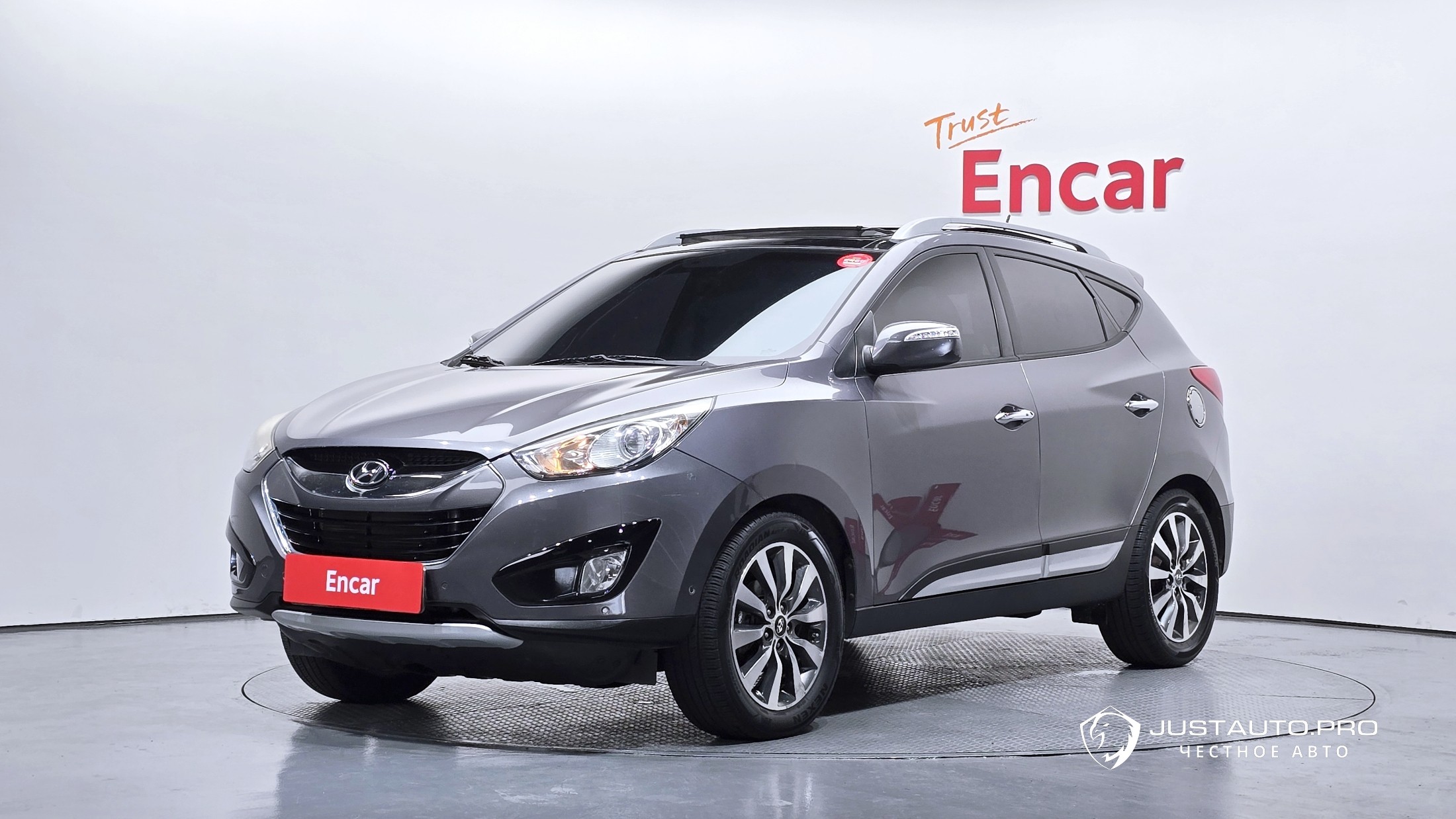 Автомобиль Hyundai Tucson