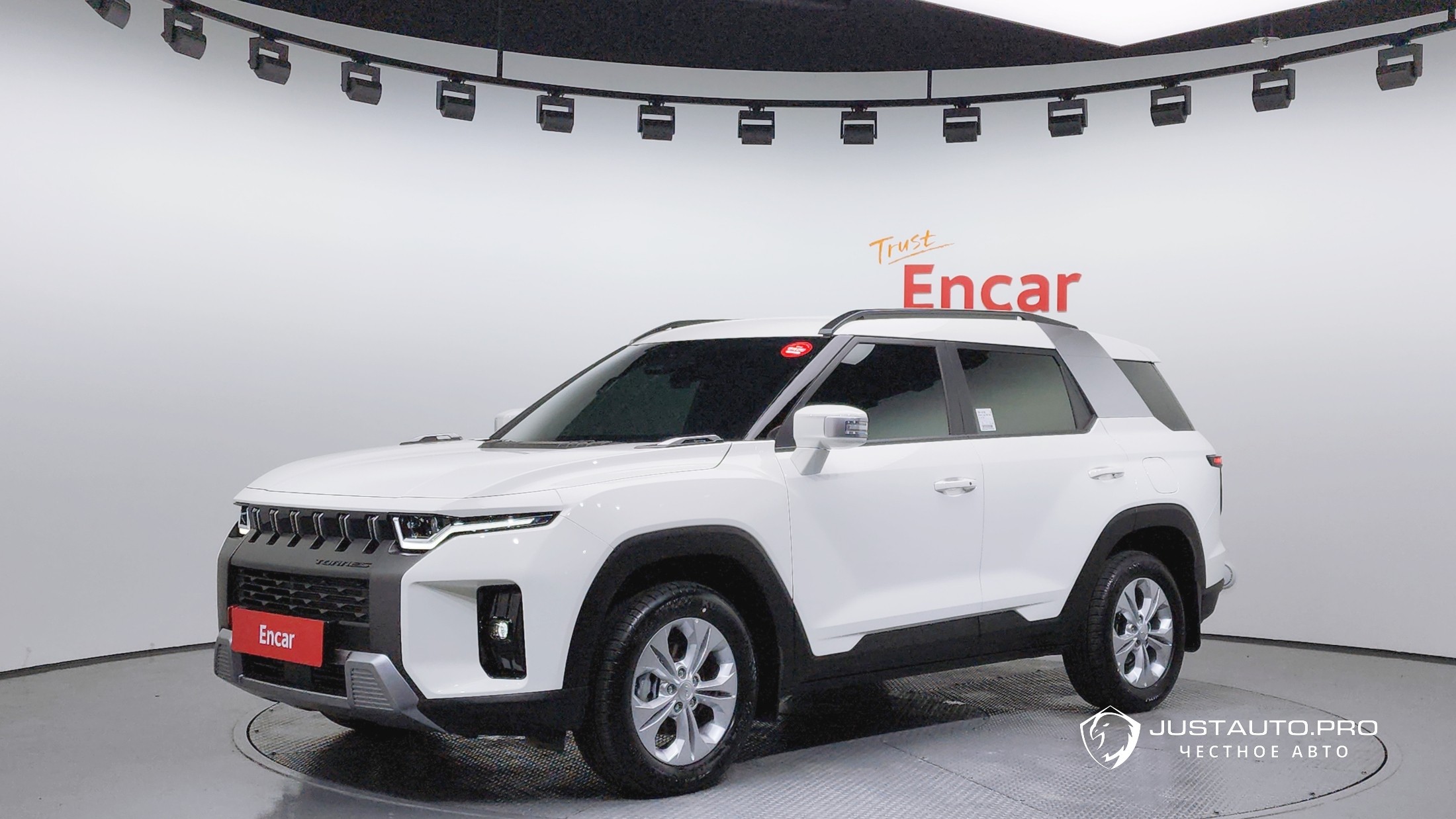 Автомобиль KG_Mobility_Ssangyong Torres