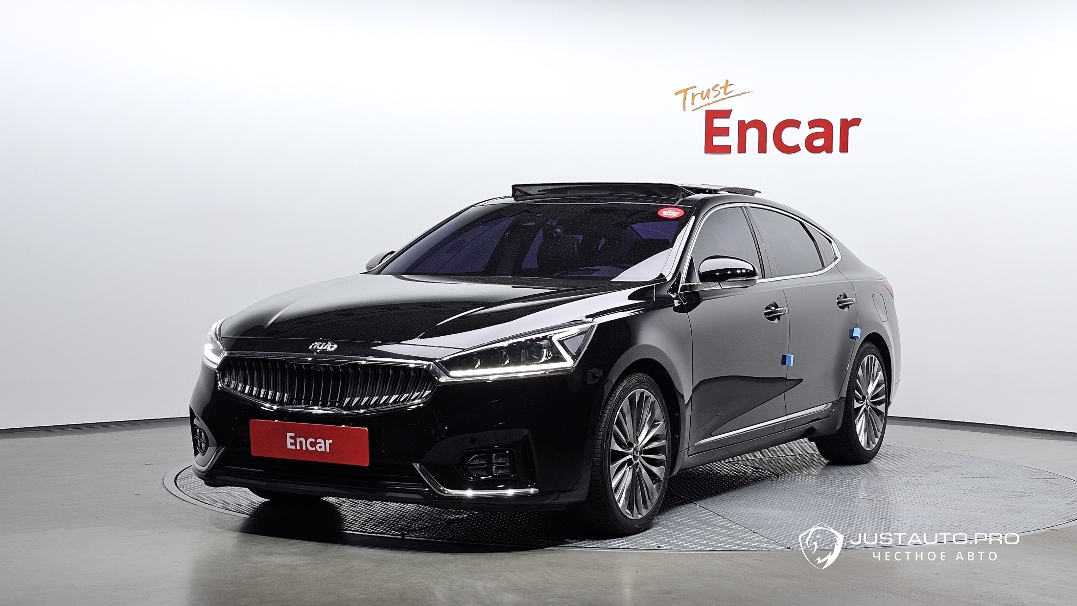 Автомобиль Kia K7
