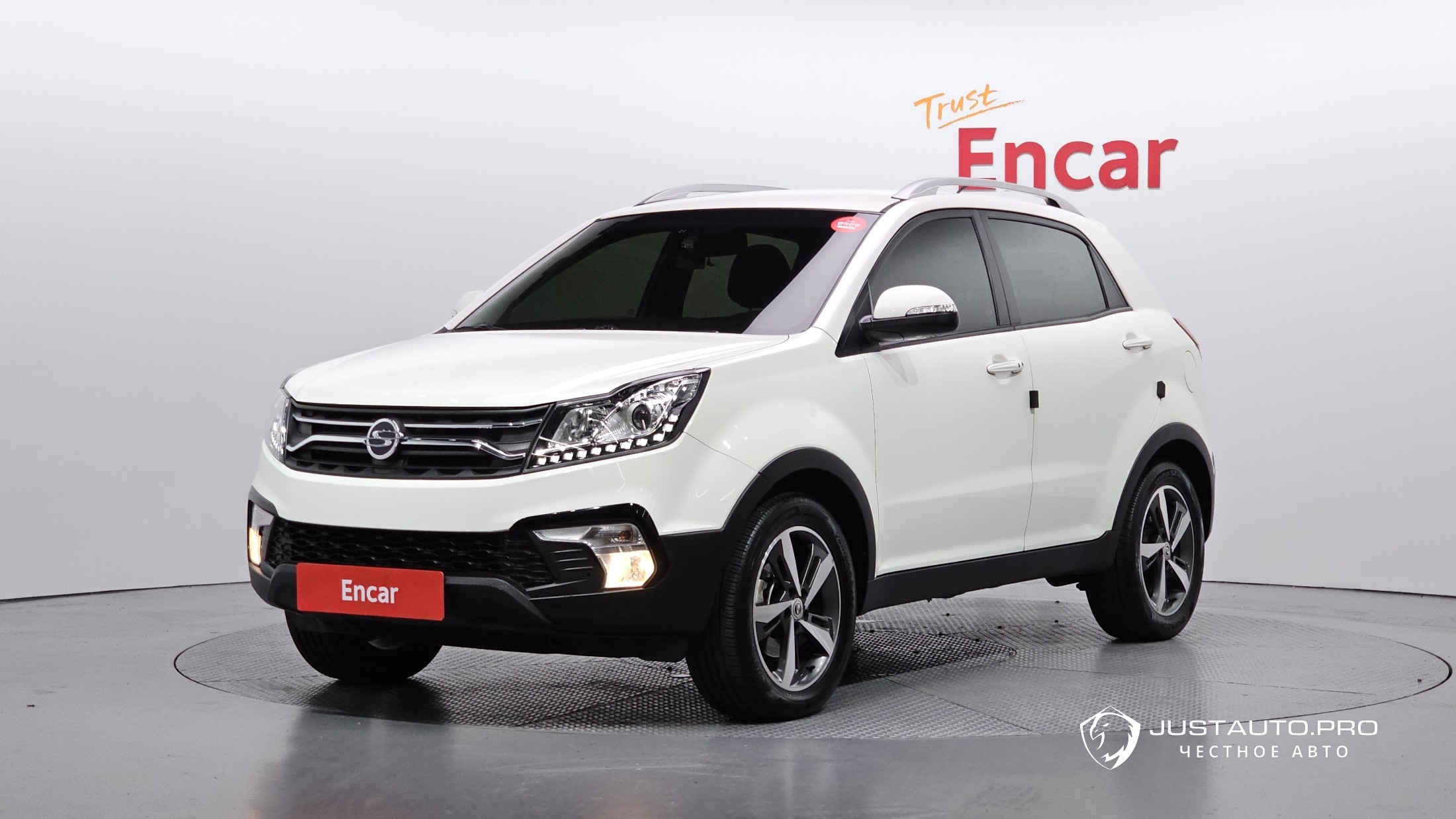 Автомобиль KG_Mobility_Ssangyong KORANDO