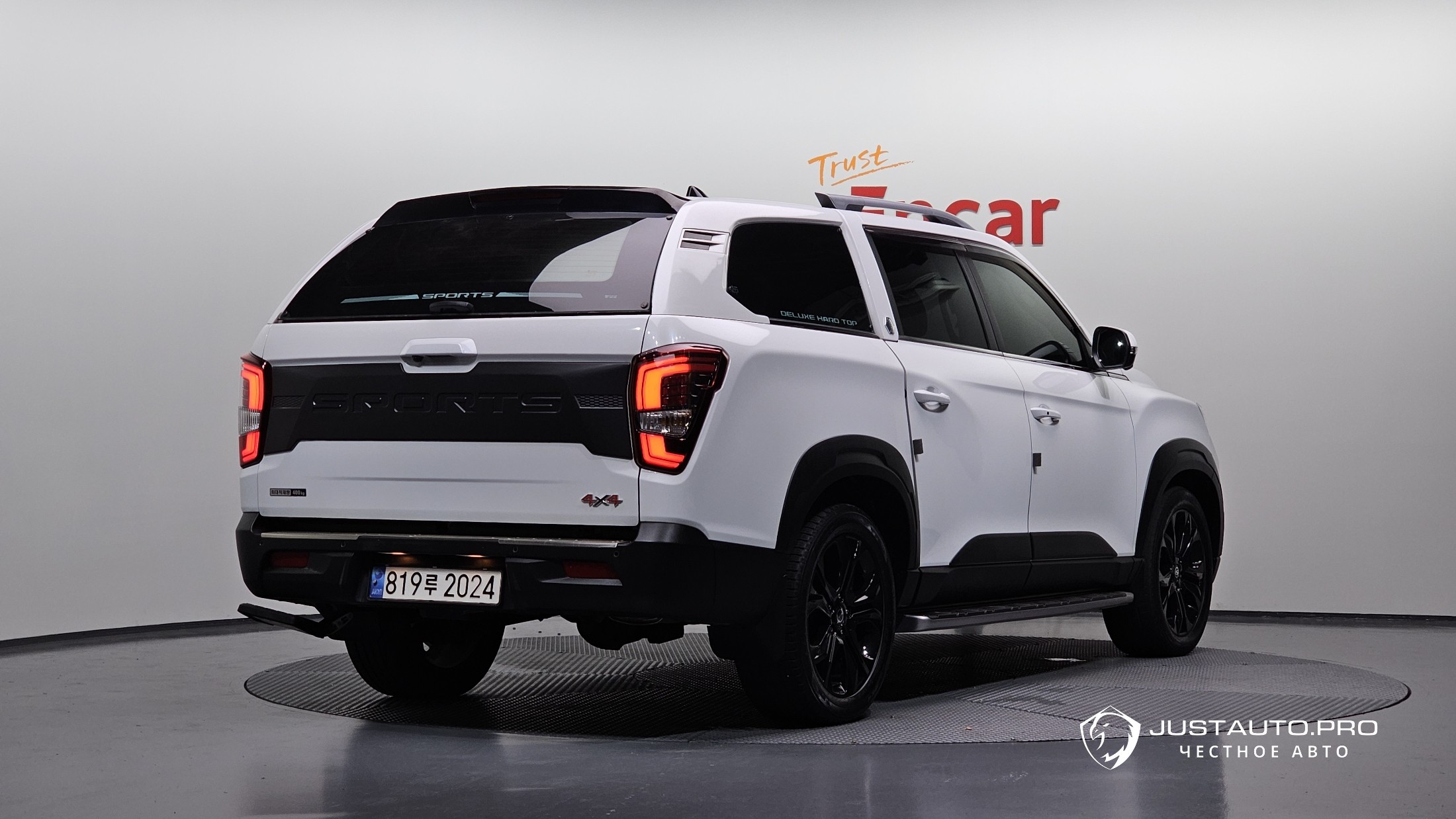 Автомобиль KG_Mobility_Ssangyong Rexton