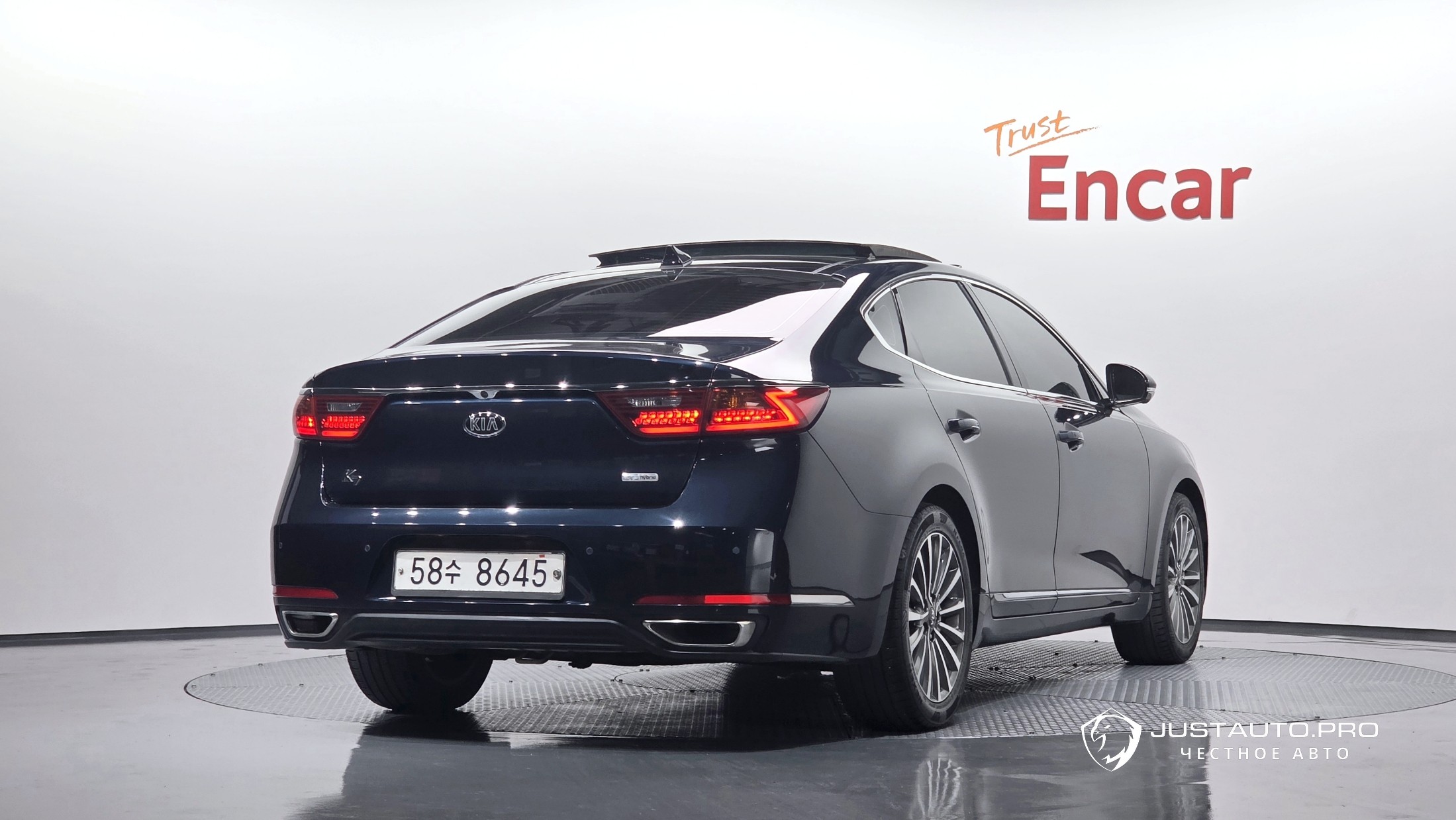 Автомобиль Kia K7