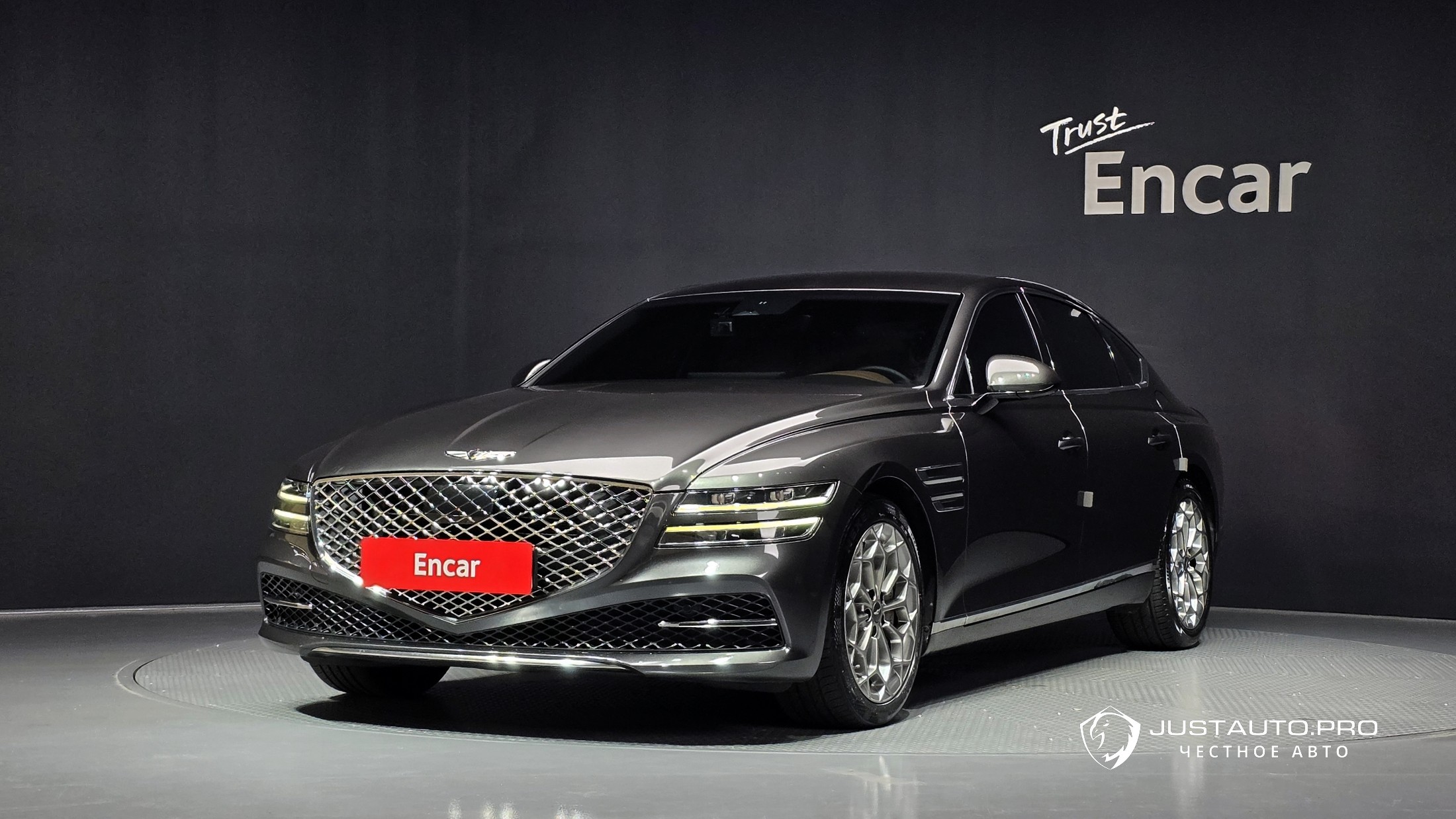 Автомобиль Genesis G80