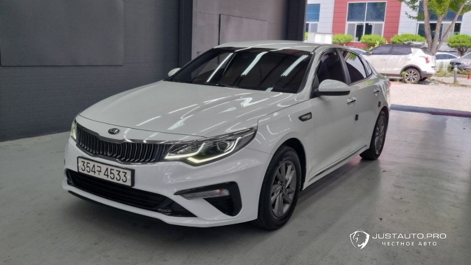 Автомобиль Kia K5