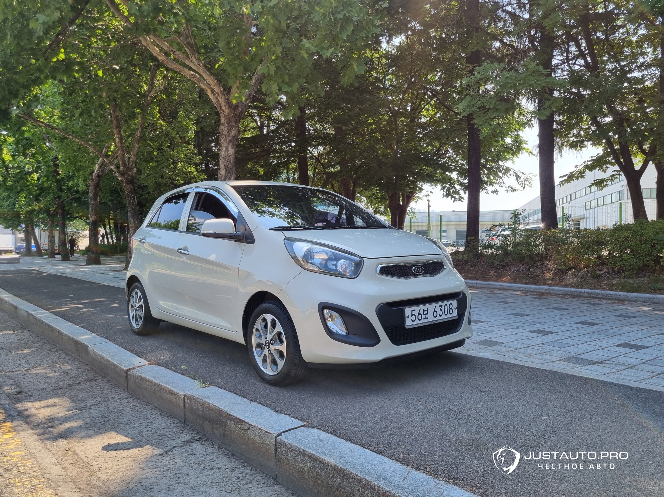 Автомобиль Kia morning