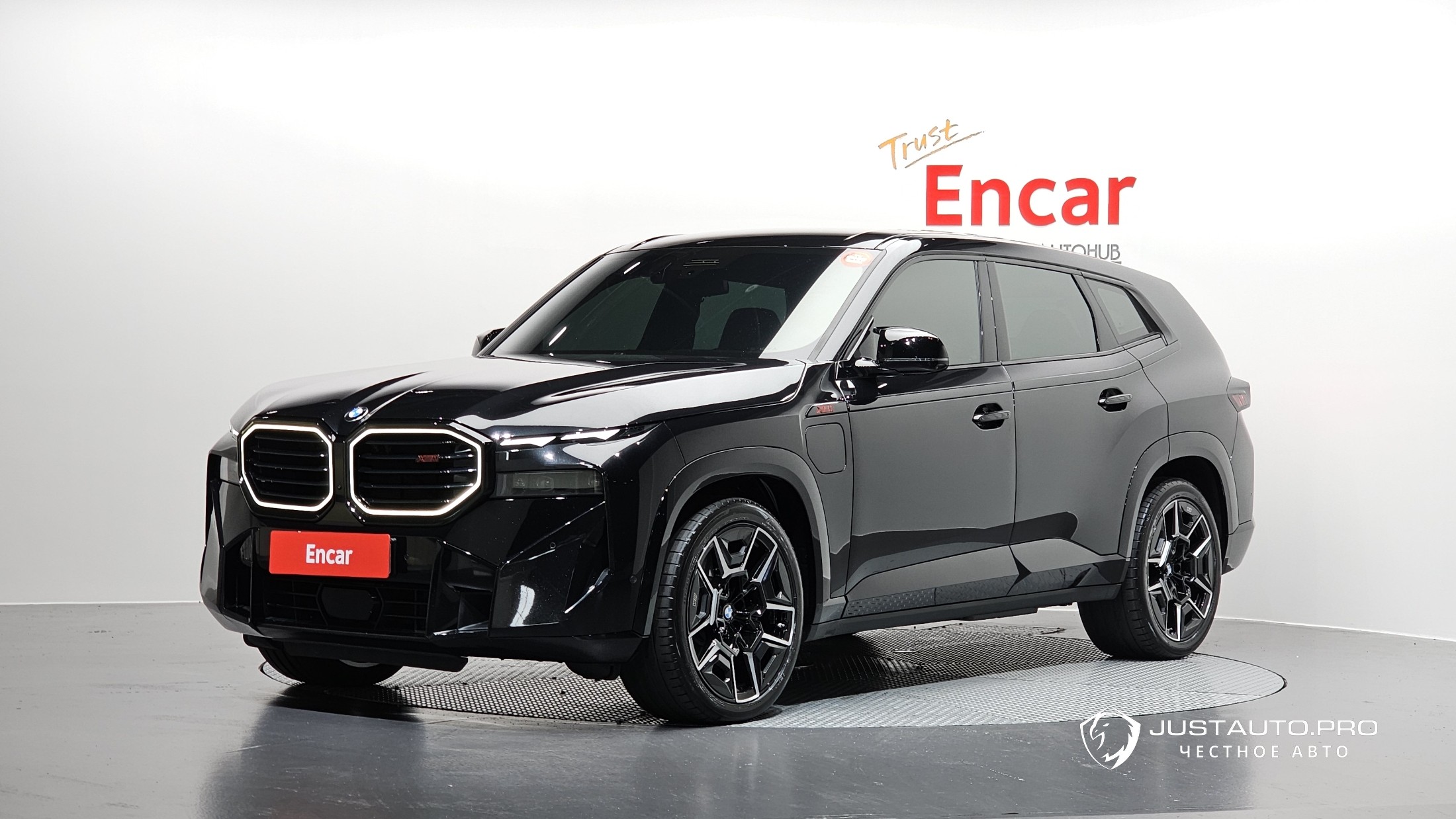 Автомобиль BMW XM