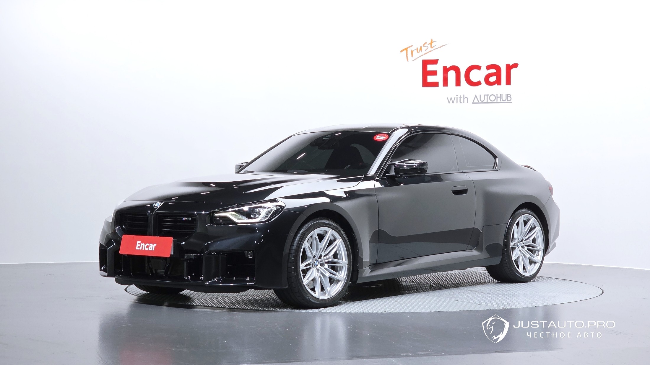 Автомобиль BMW M2