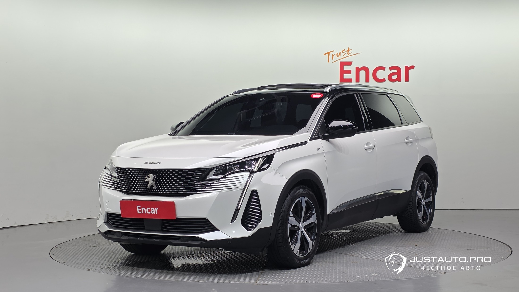 Автомобиль Peugeot 5008