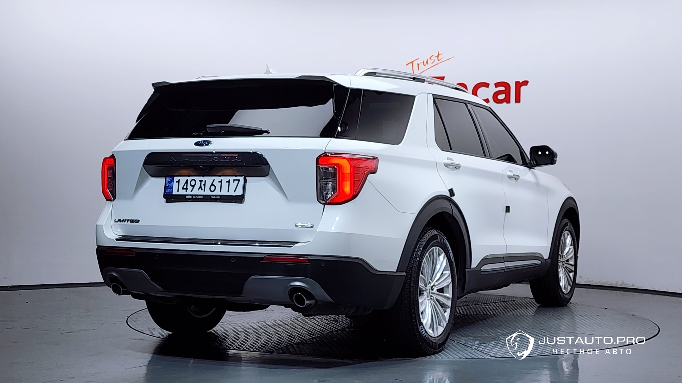 Автомобиль Ford Explorer