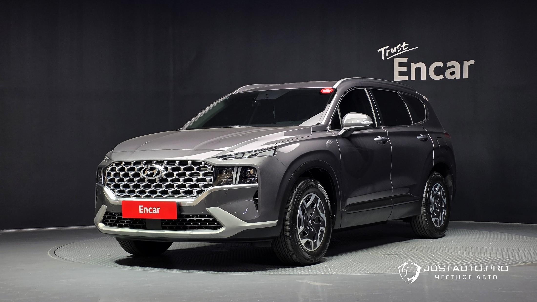Автомобиль Hyundai Santafe
