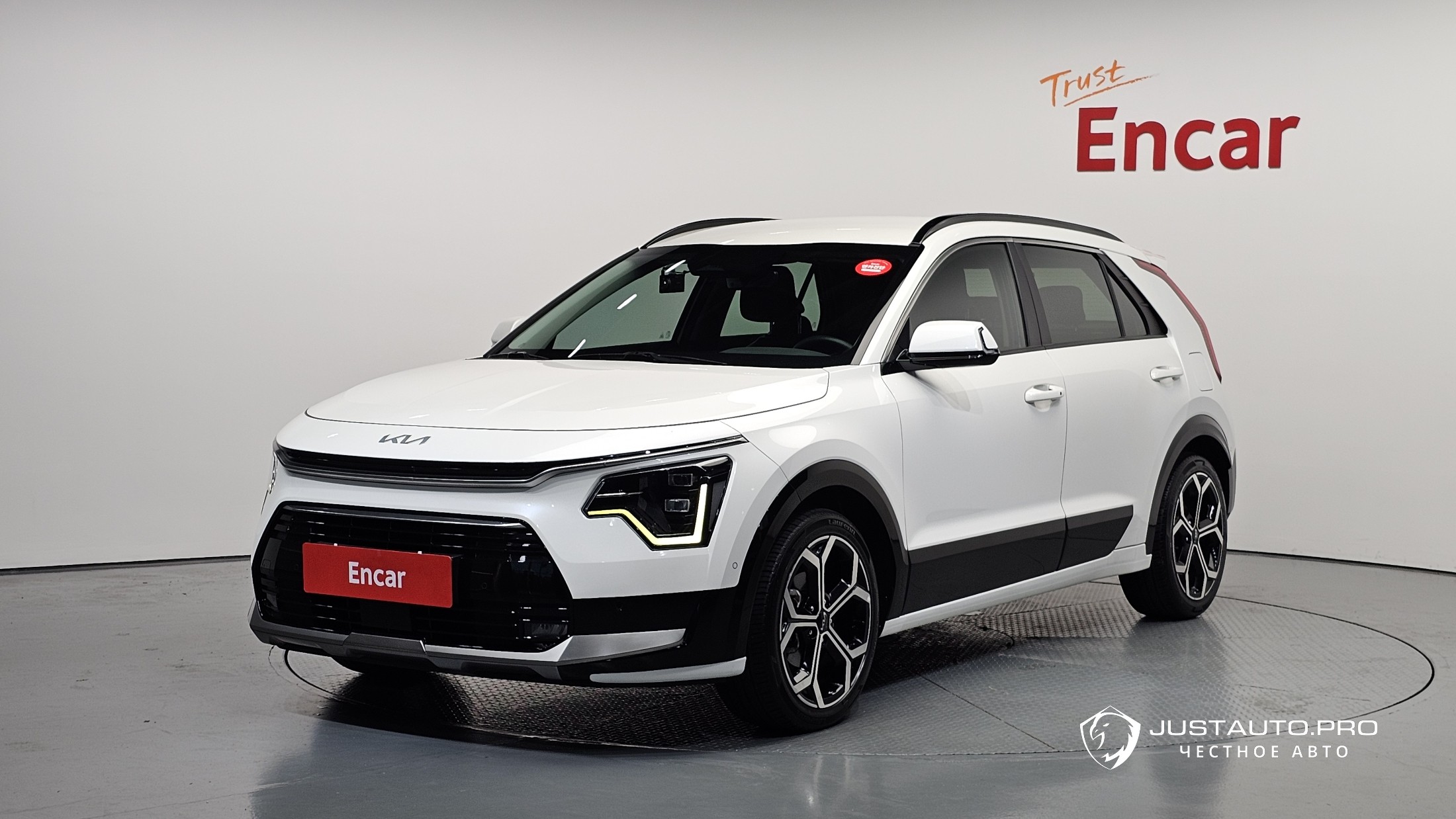 Автомобиль Kia Niro