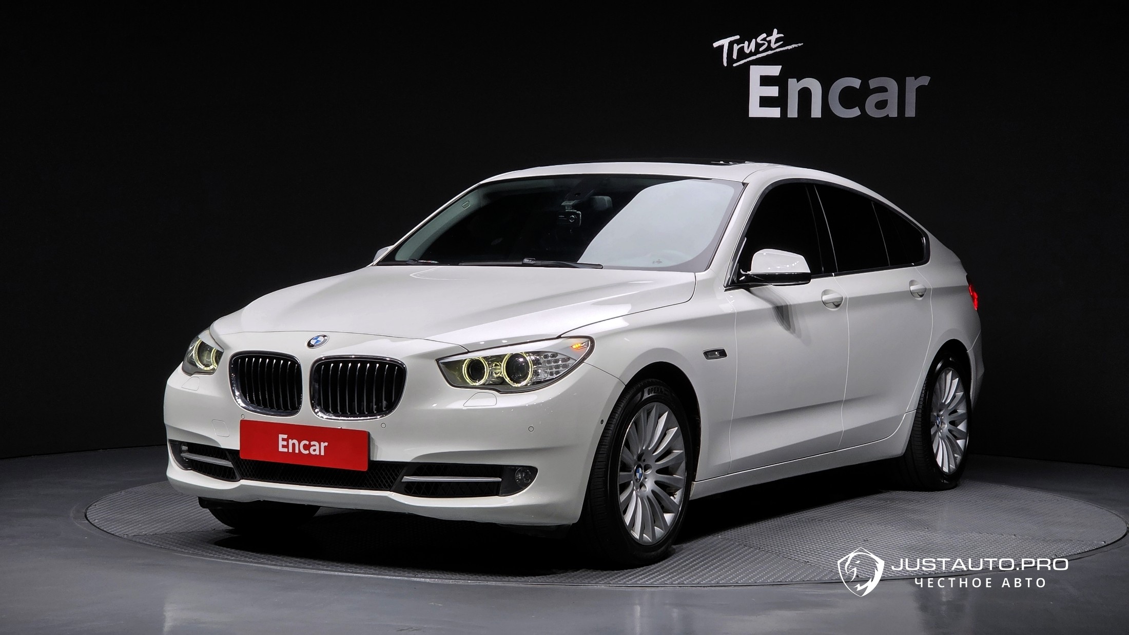 Автомобиль BMW Gran Turismo