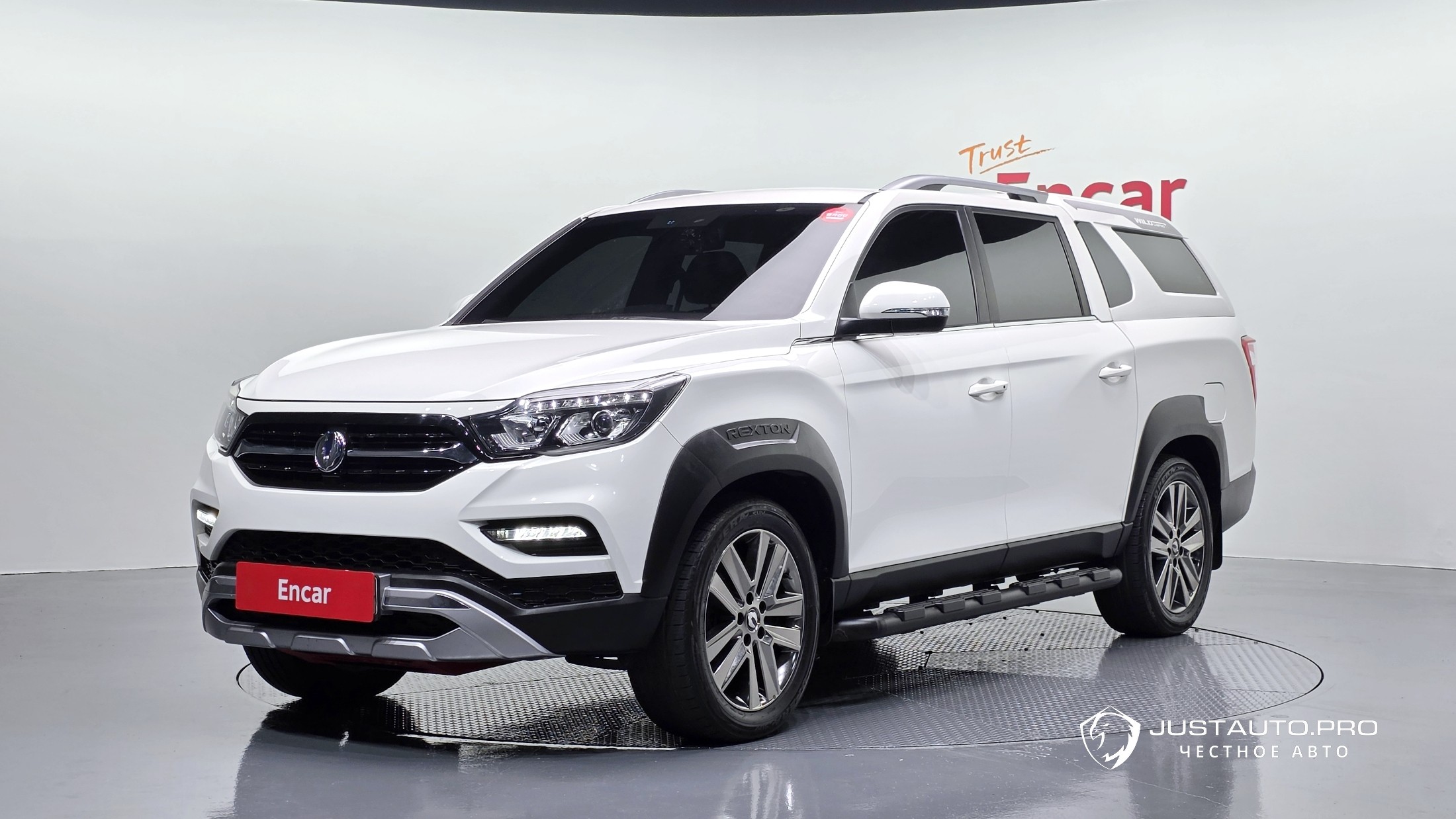Автомобиль KG_Mobility_Ssangyong Rexton