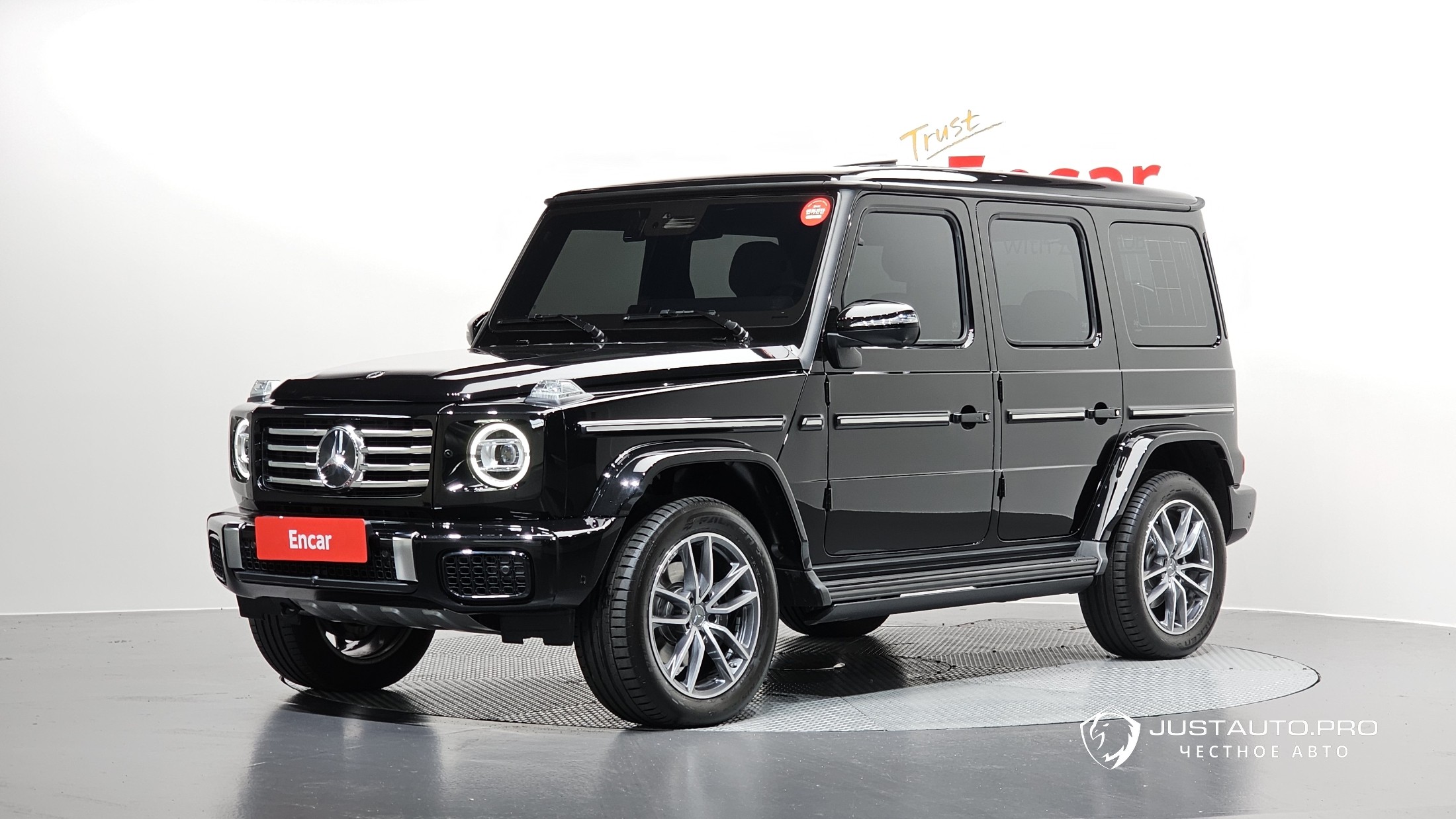 Автомобиль Mercedes-Benz G-Class
