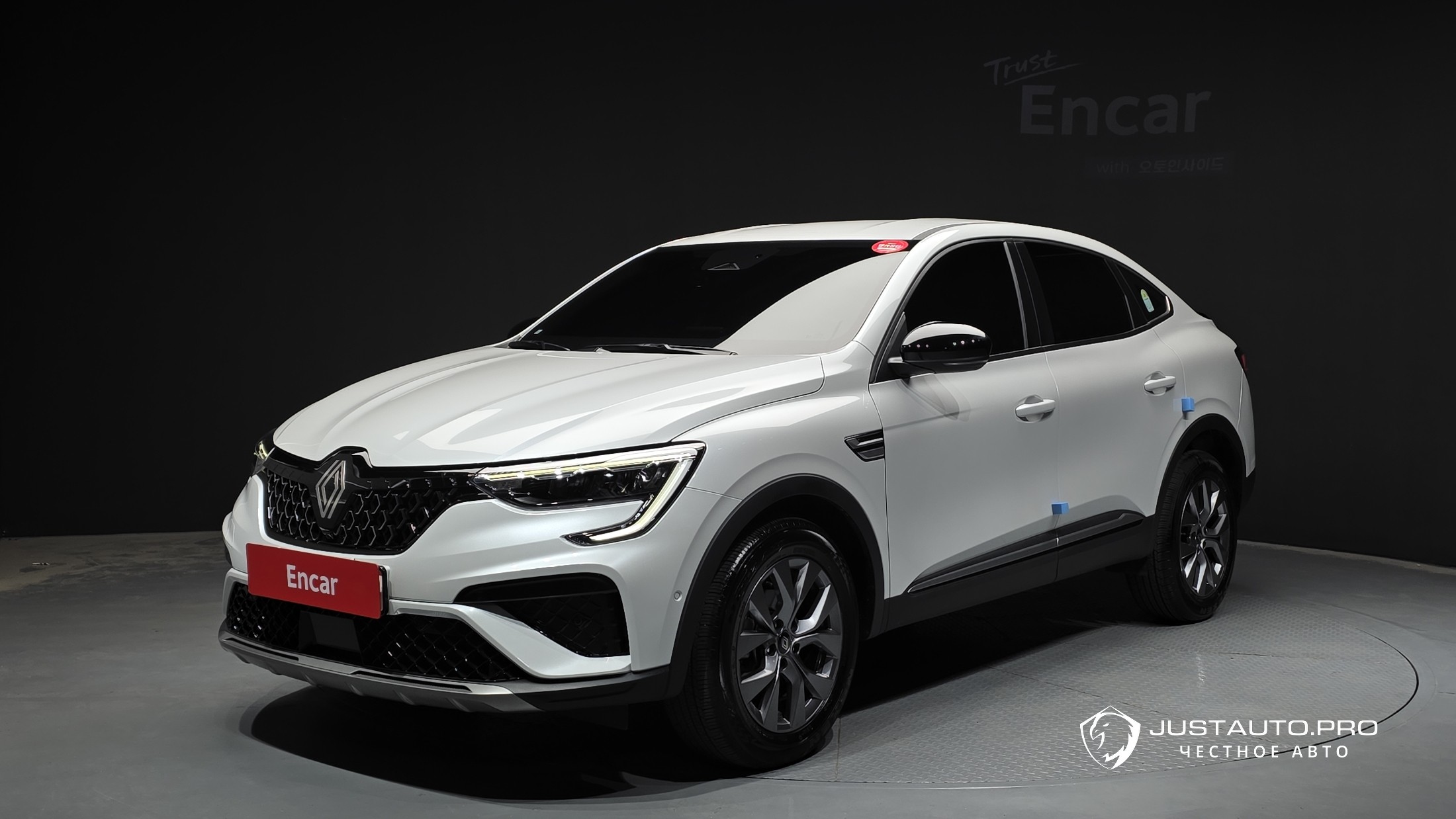 Автомобиль Renault-KoreaSamsung Arkana