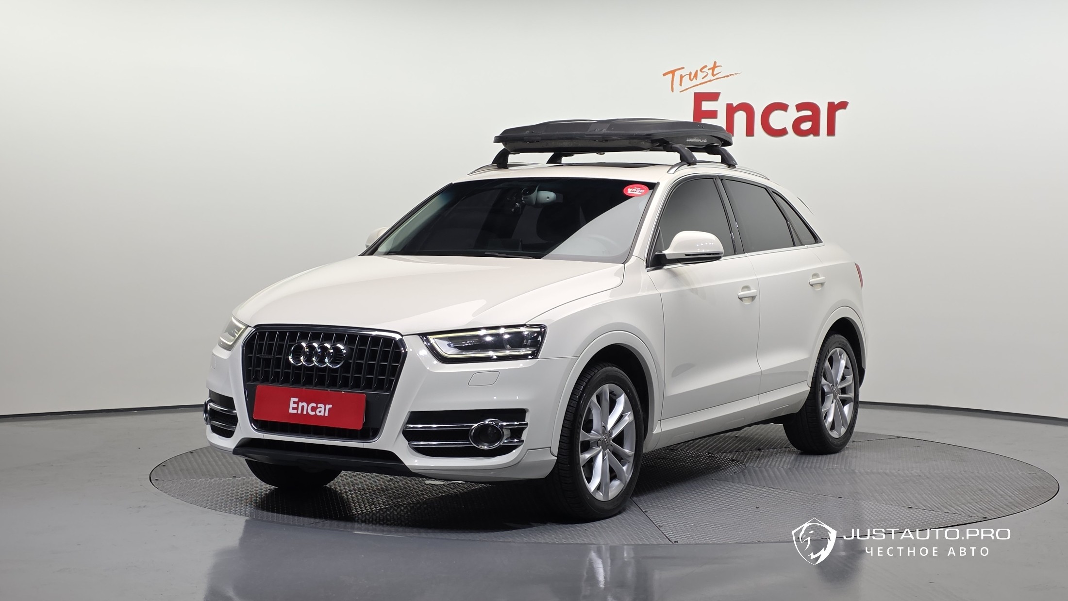 Автомобиль Audi Q3