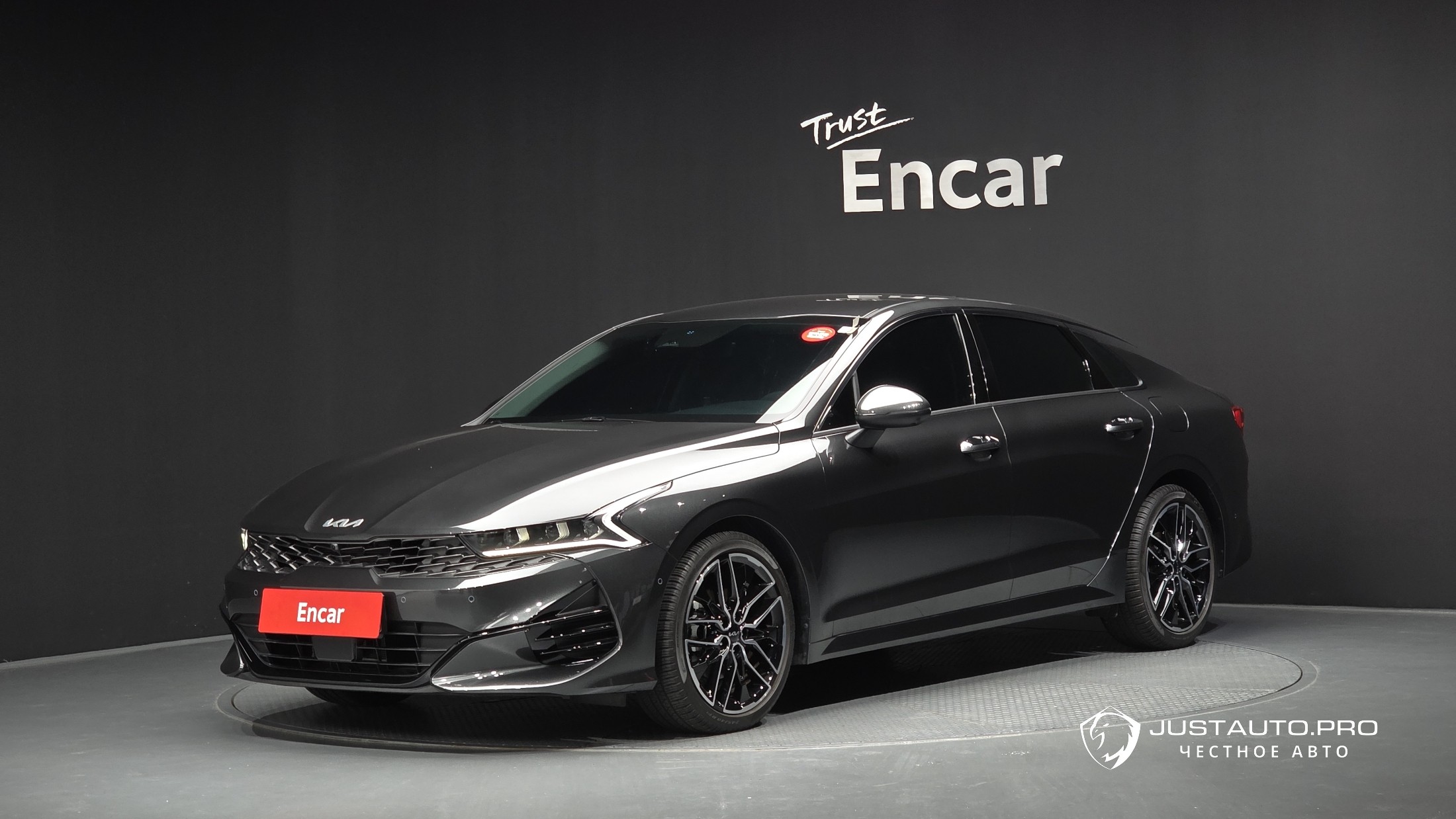 Автомобиль Kia K5