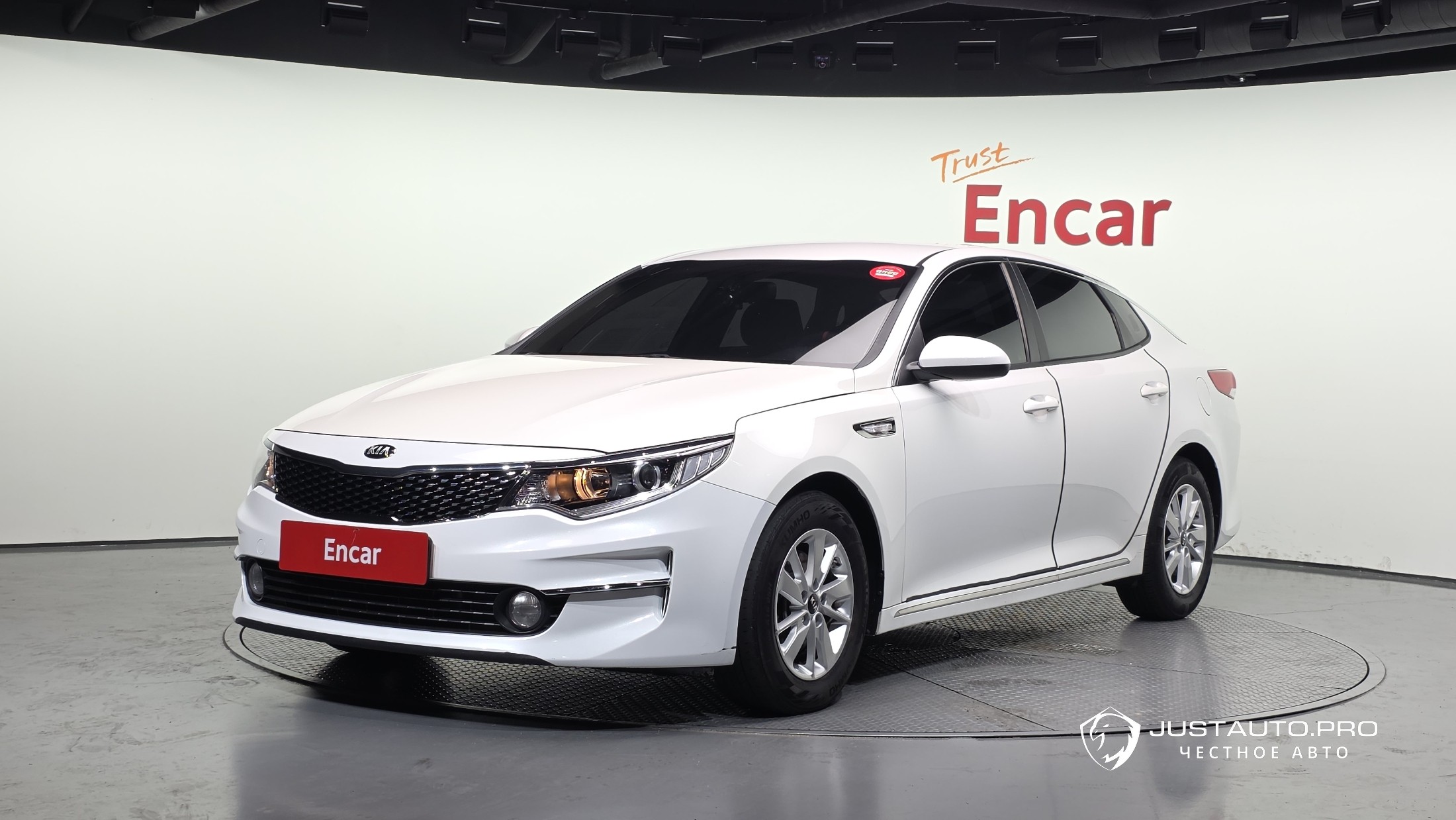 Автомобиль Kia K5