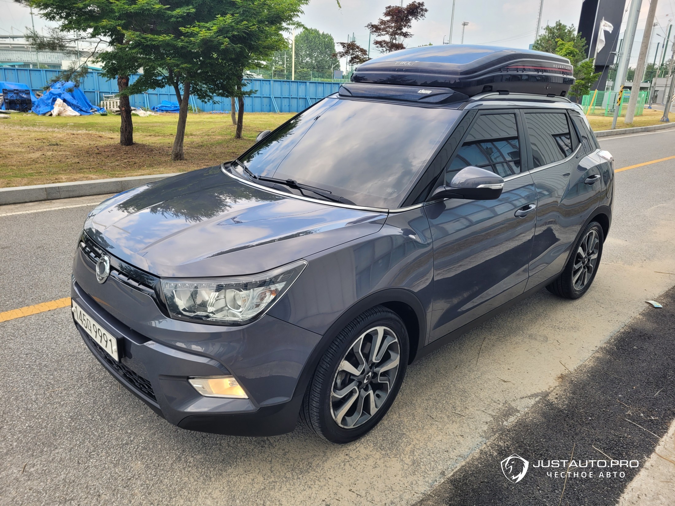 Автомобиль KG_Mobility_Ssangyong TIBOLI