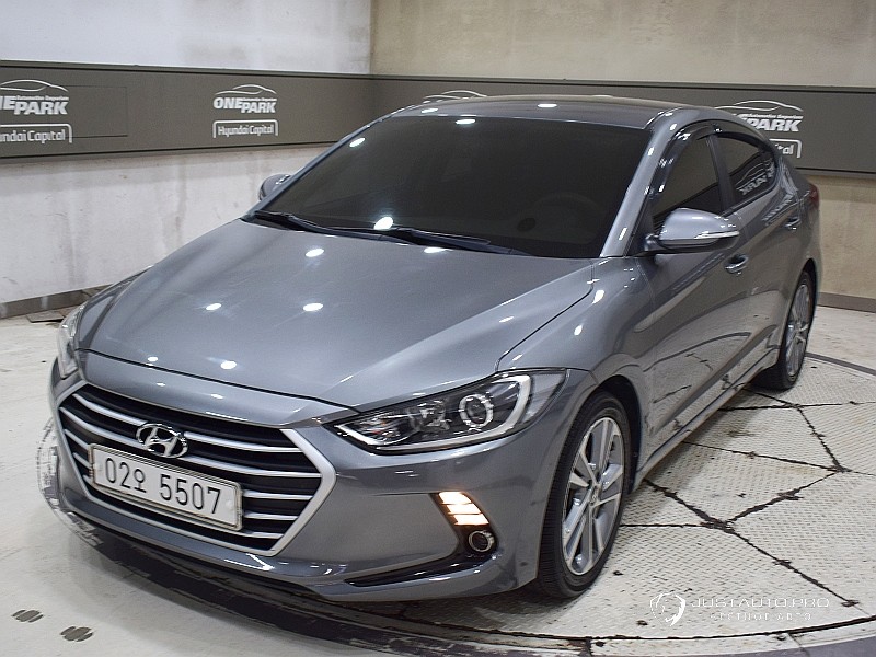 Автомобиль Hyundai AVANTE