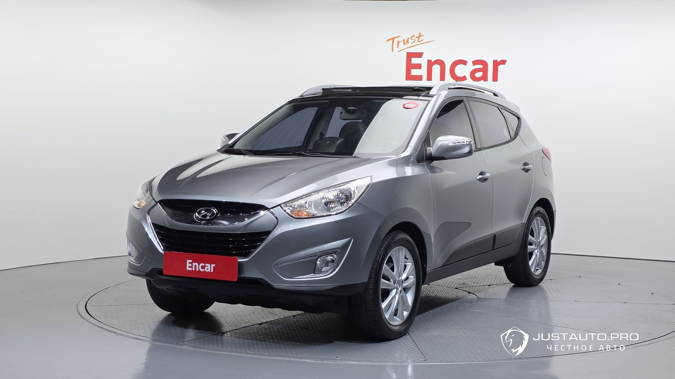 Автомобиль Hyundai Tucson
