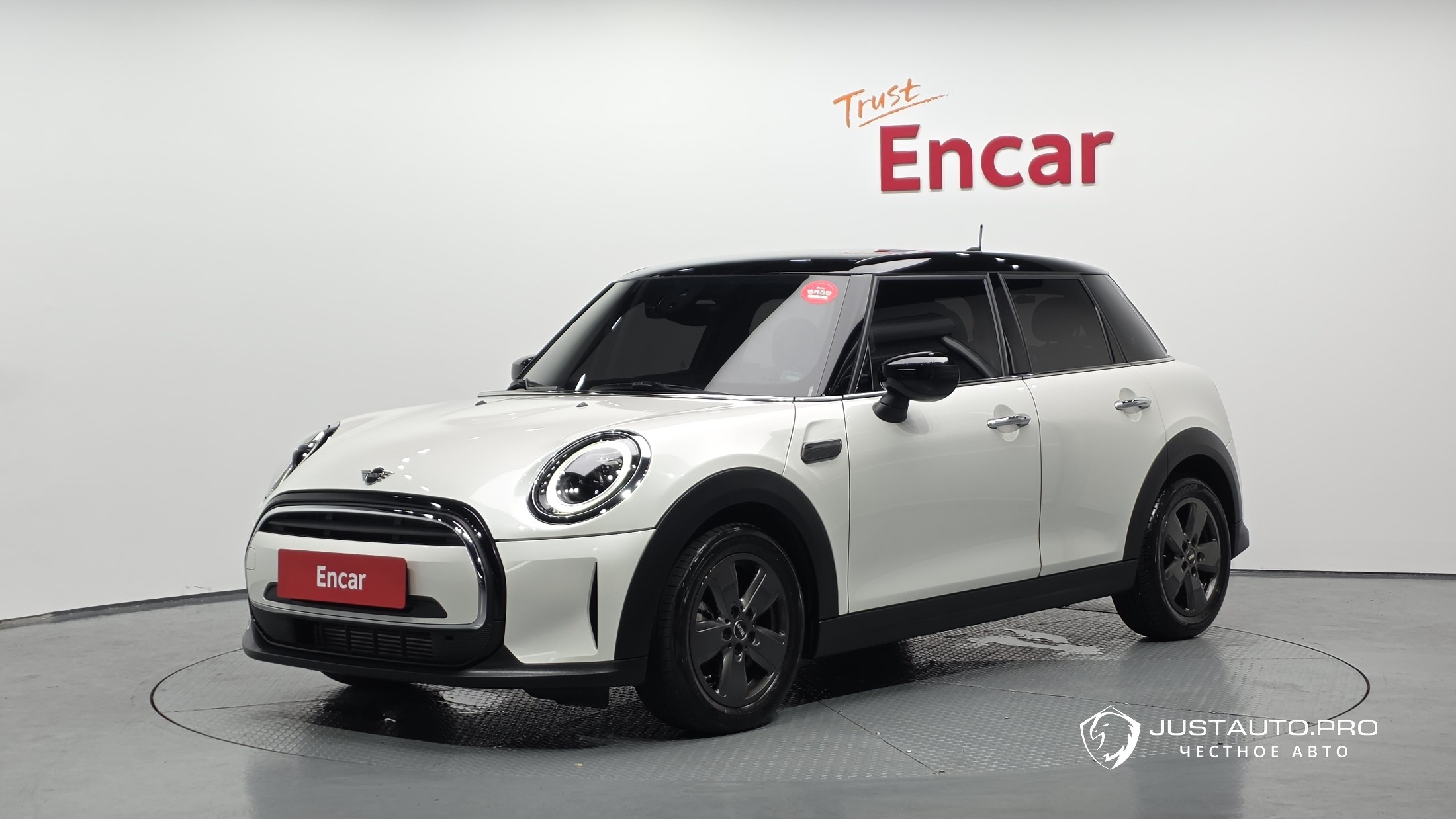 Автомобиль Mini Cooper