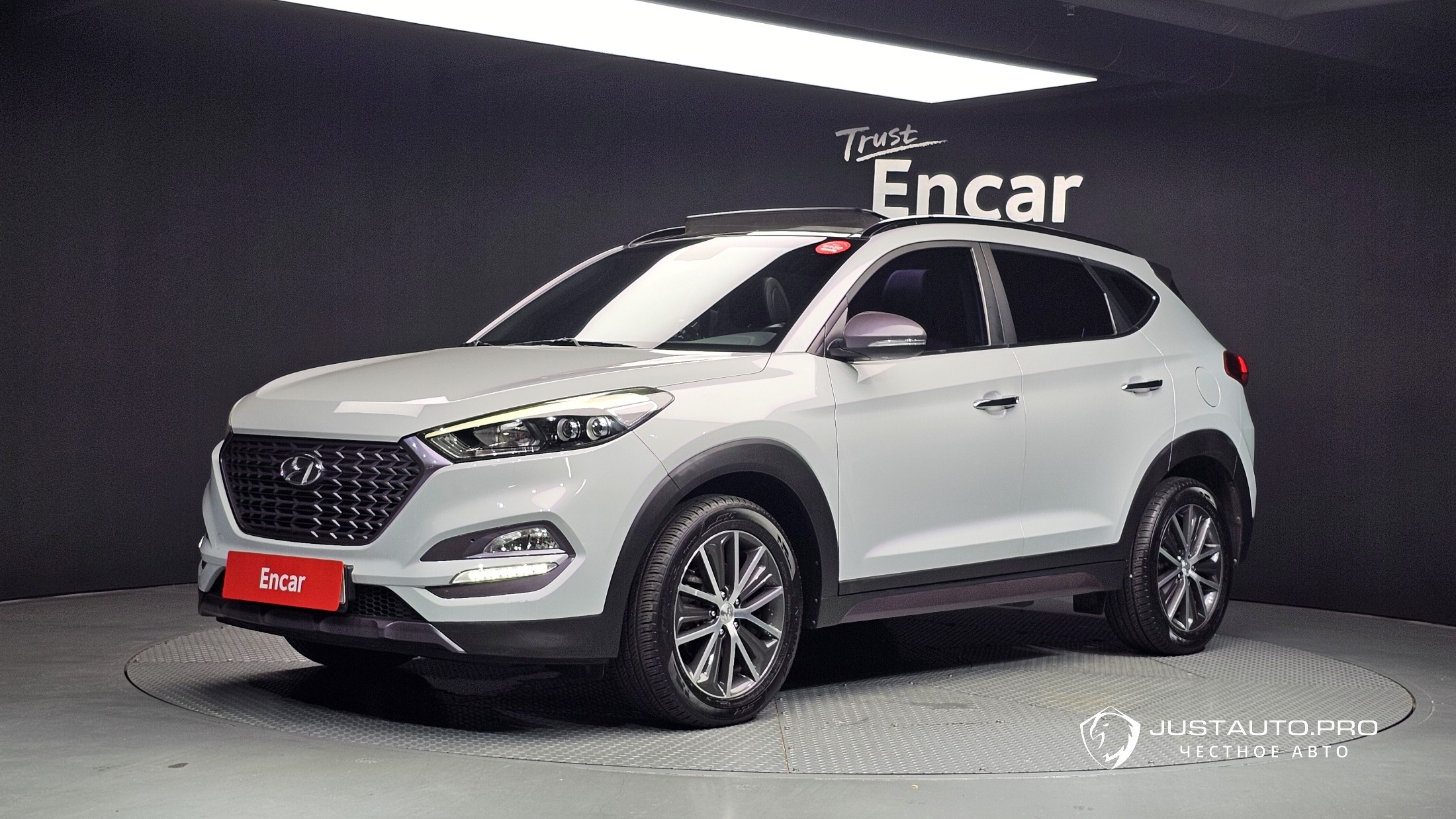 Автомобиль Hyundai Tucson