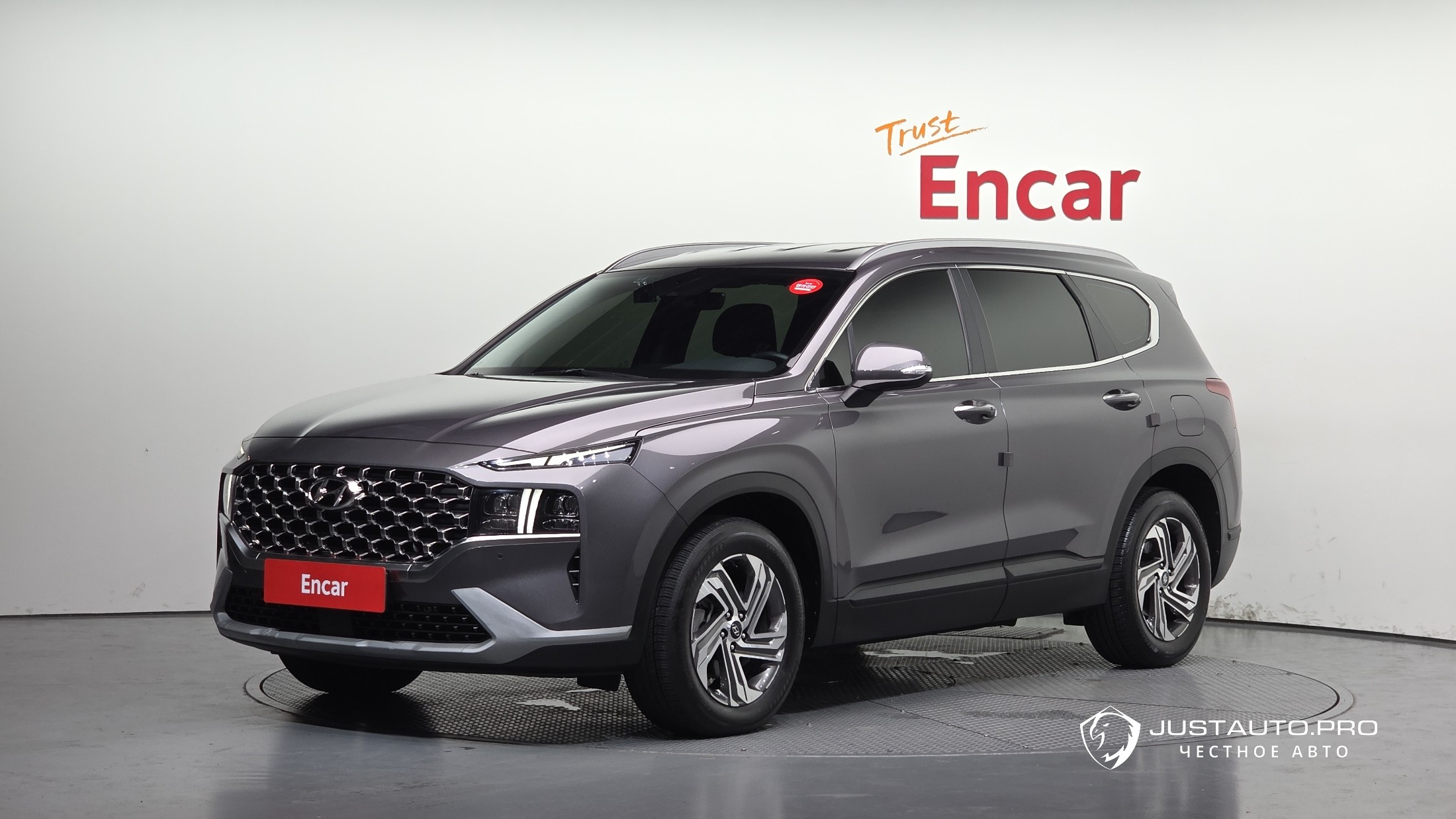 Автомобиль Hyundai Santafe