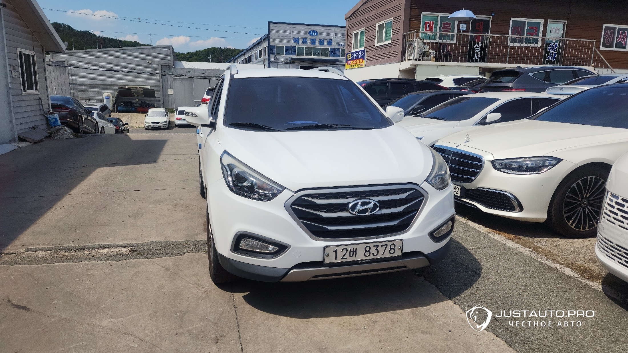 Автомобиль Hyundai Tucson