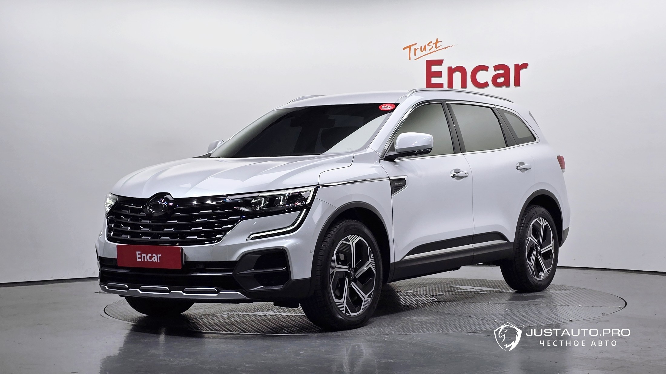 Автомобиль Renault-KoreaSamsung QM6