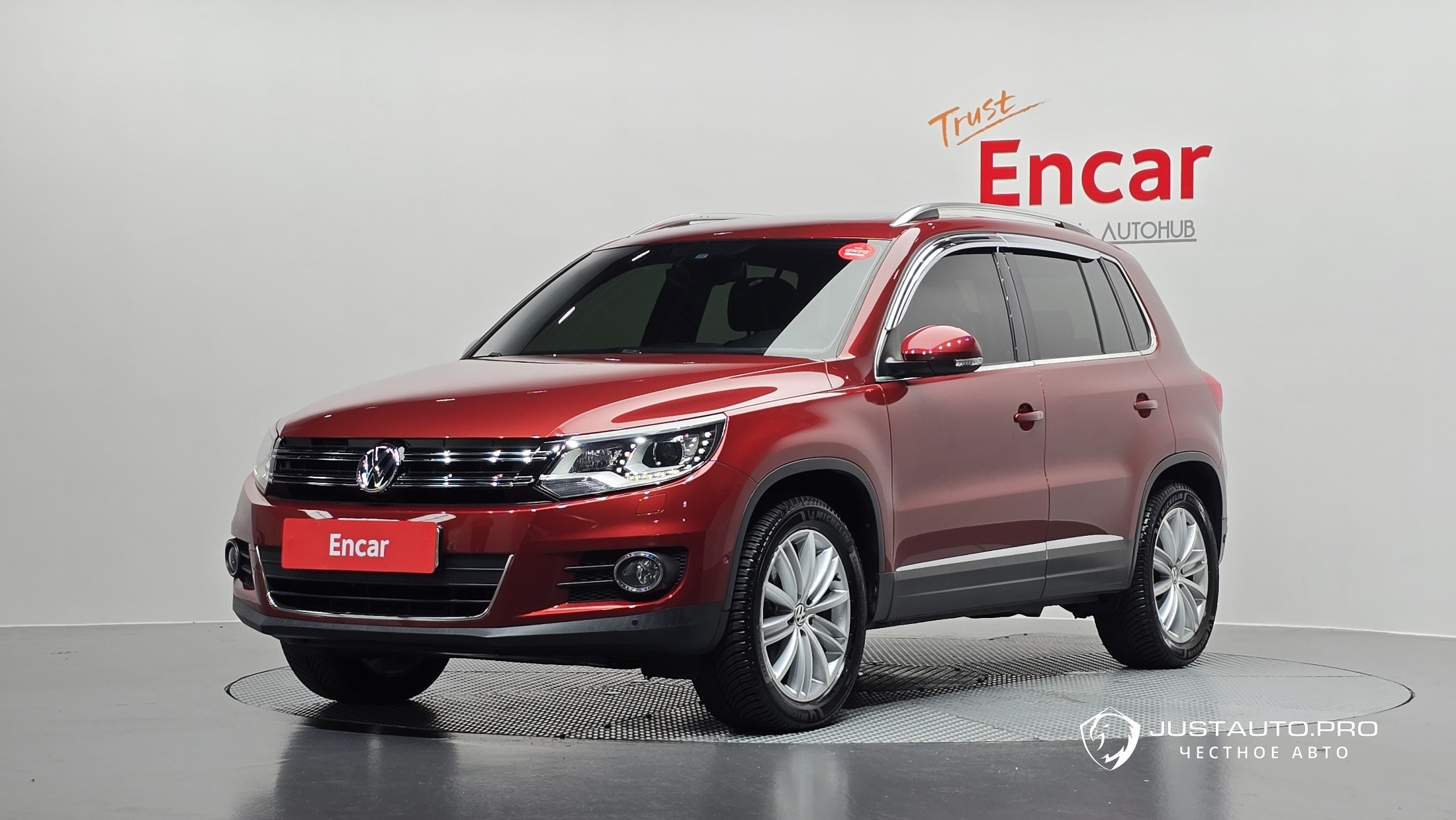 Автомобиль Volkswagen Tiguan