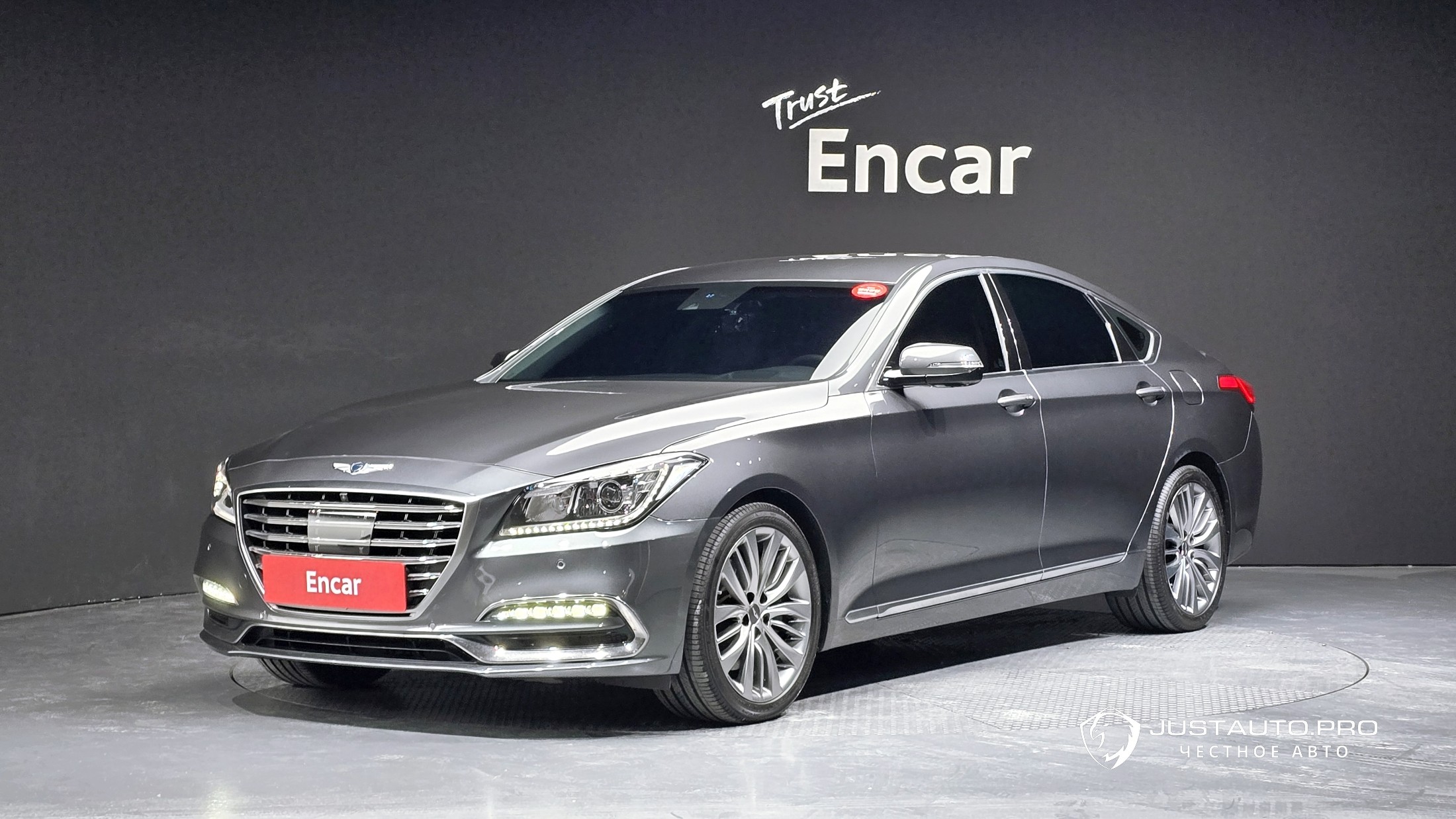 Автомобиль Genesis G80