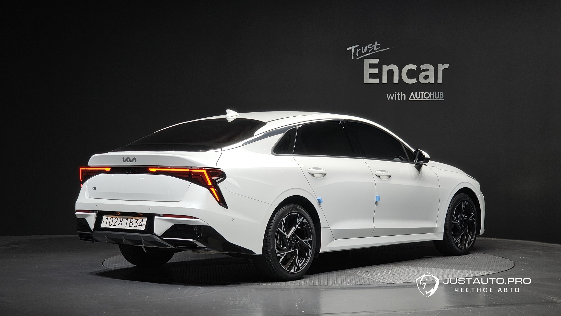 Автомобиль Kia K5