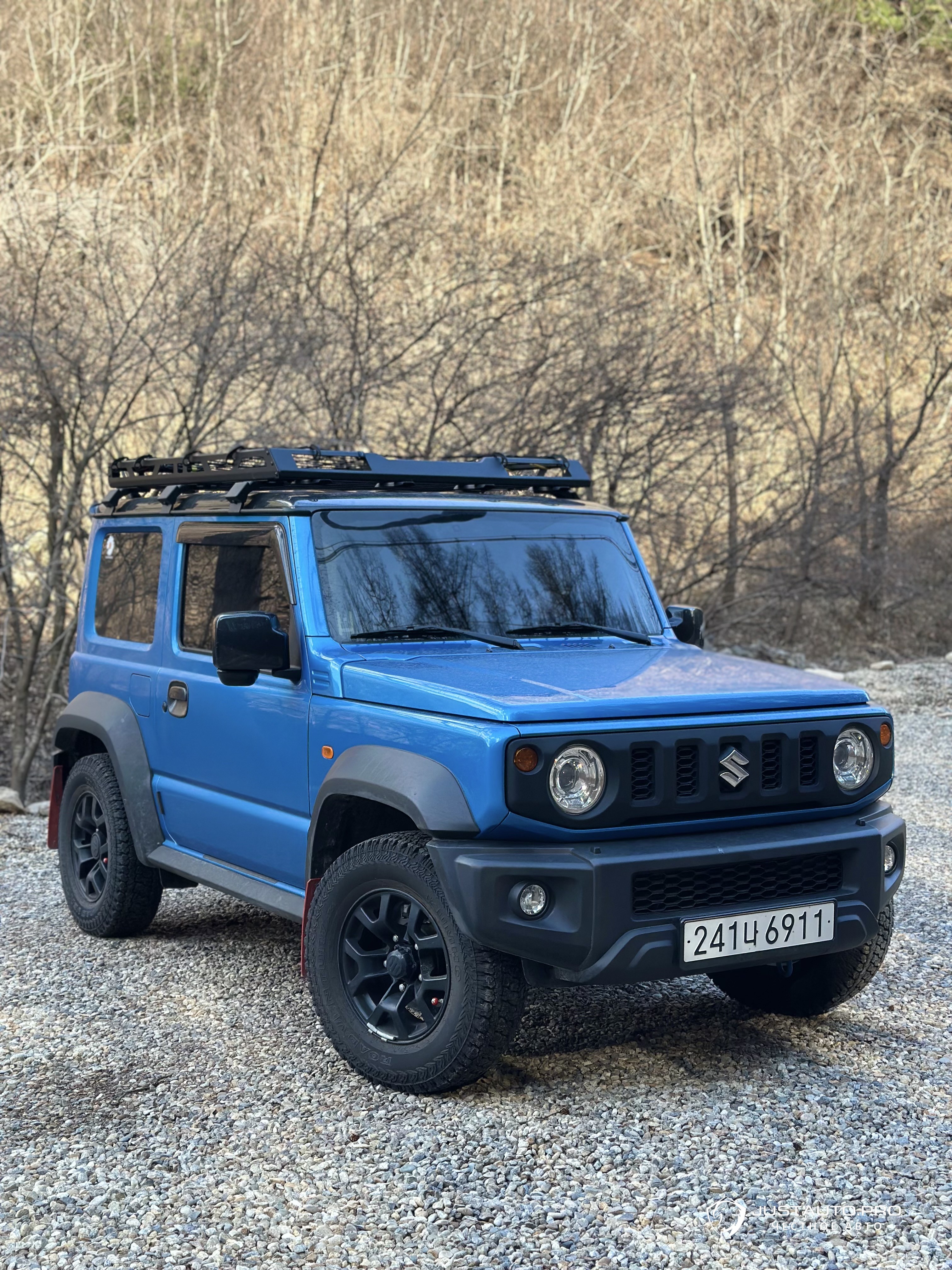 Автомобиль Suzuki Jimny