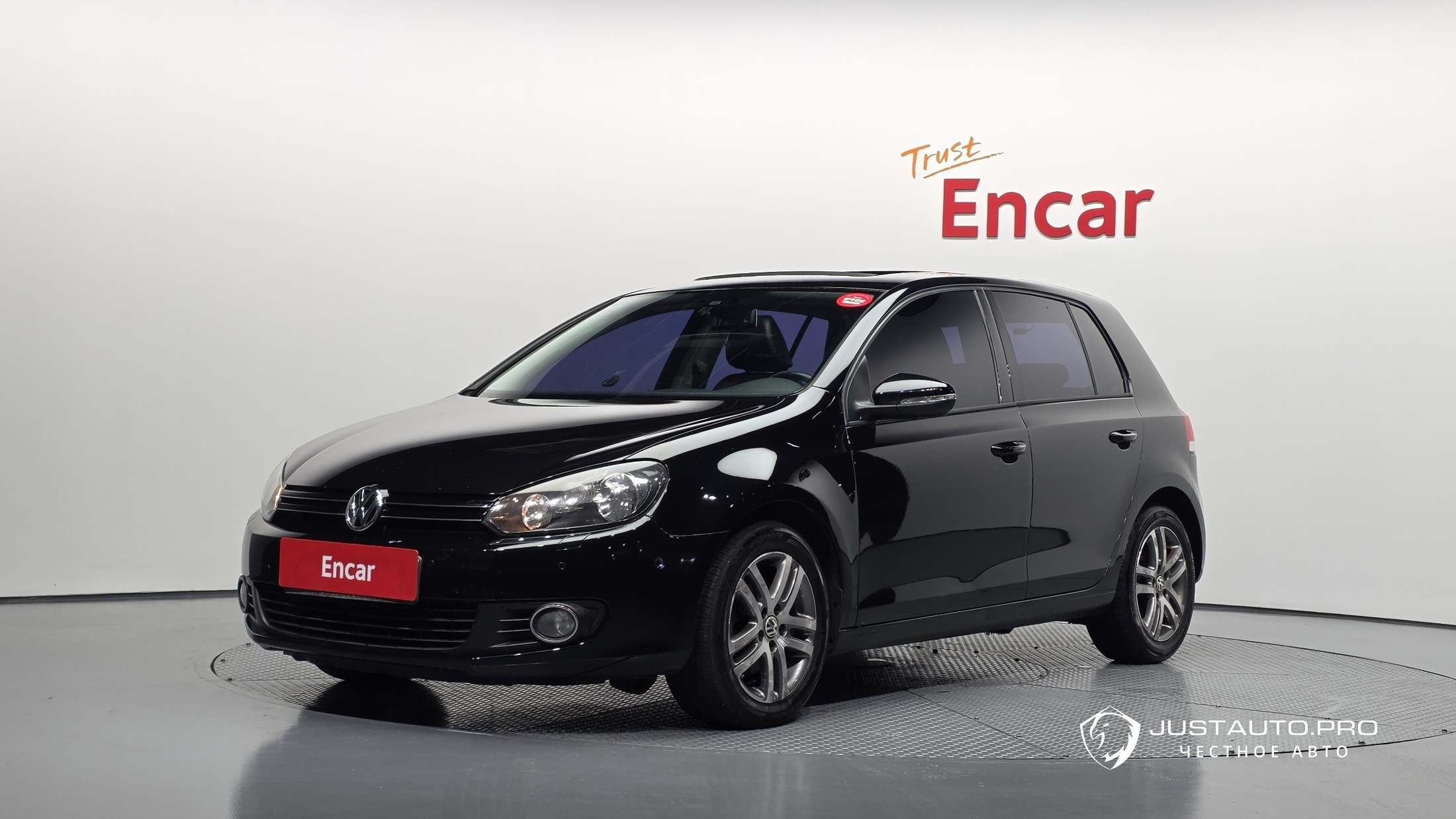 Автомобиль Volkswagen Golf