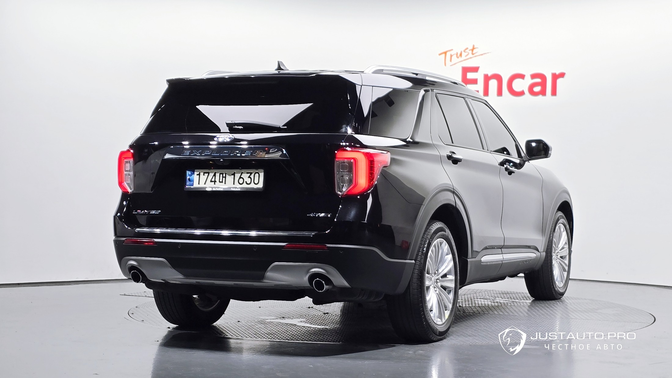 Автомобиль Ford Explorer