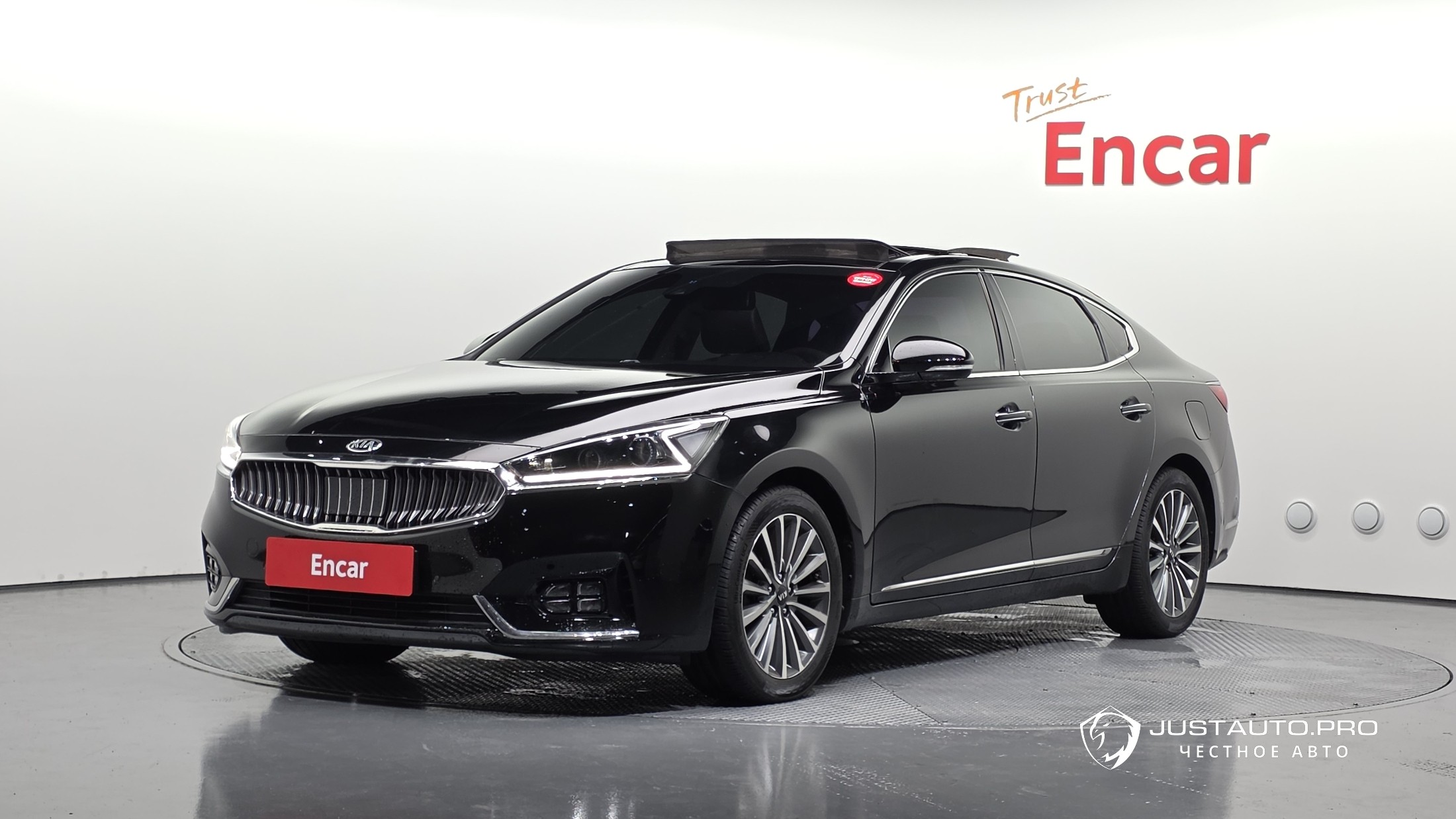 Автомобиль Kia K7