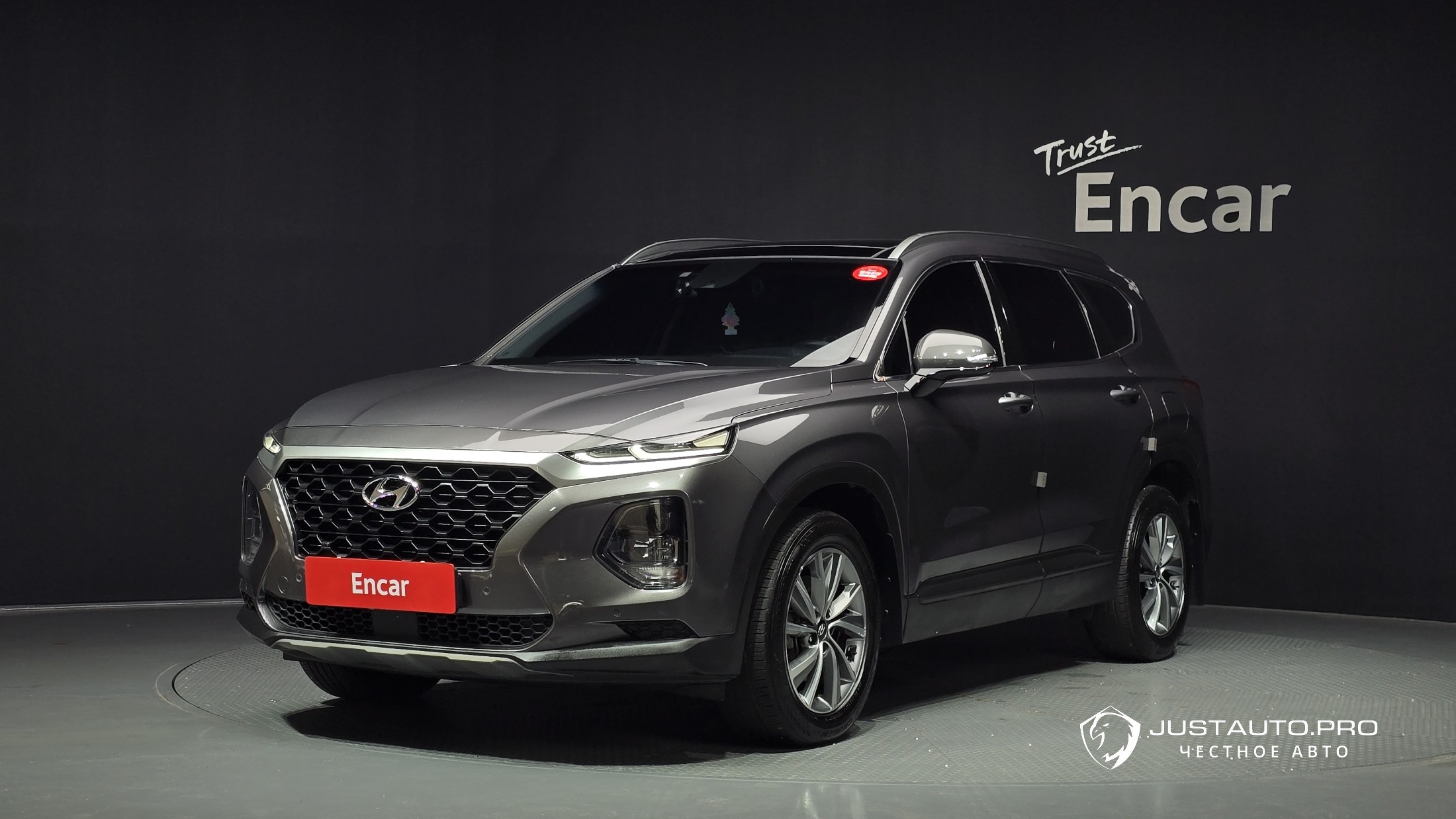 Автомобиль Hyundai Santafe