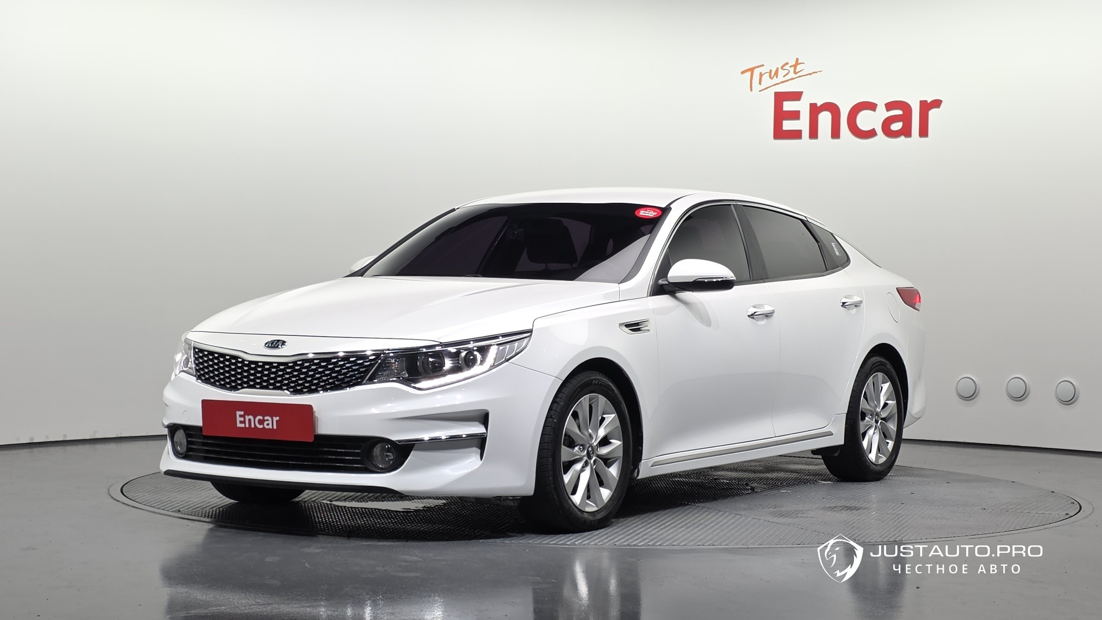 Автомобиль Kia K5